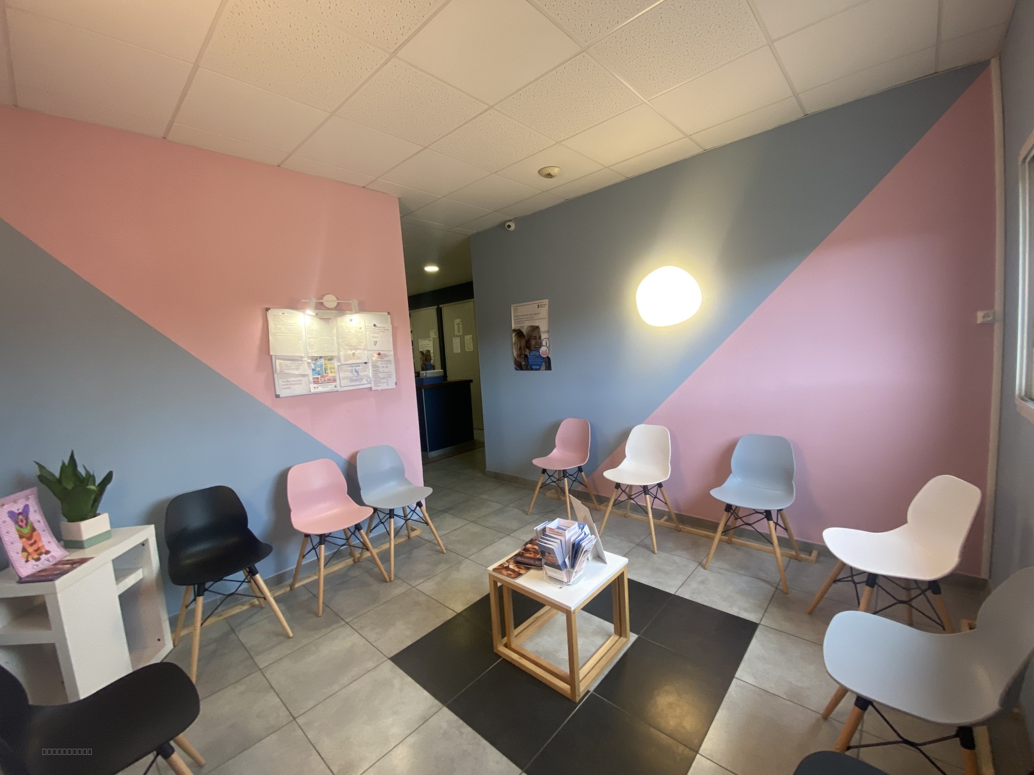 INVESTISSEMENT: Cabinet médical avec Parking/ vendu loué — photo 4