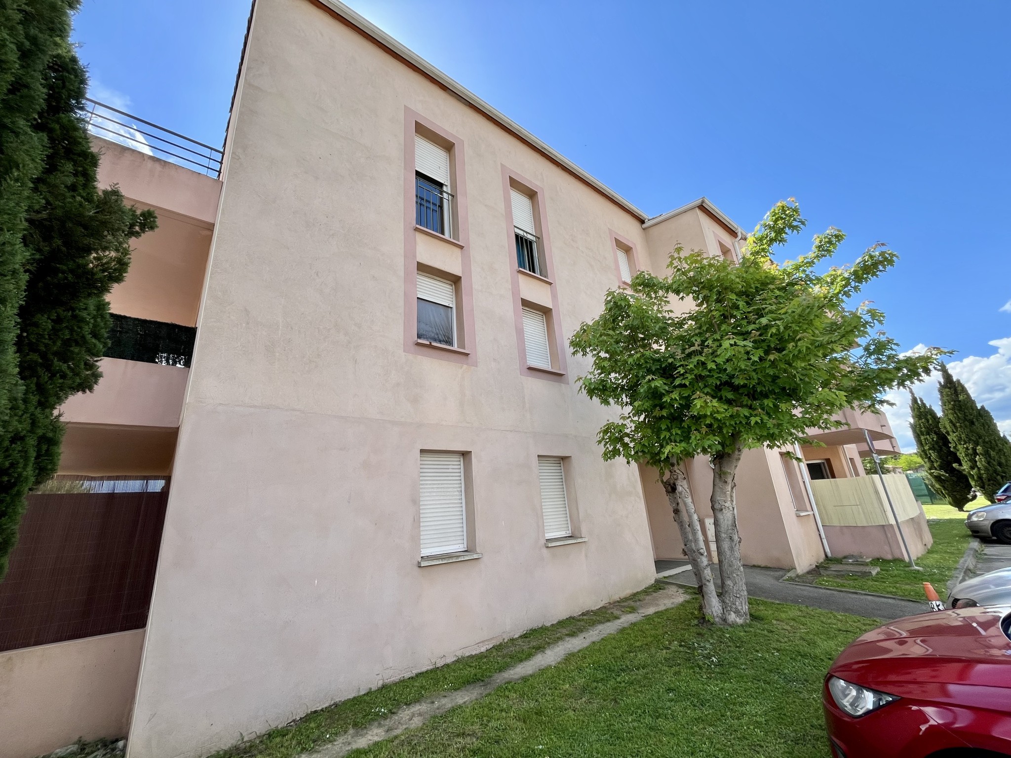 Montredon: Appartement de type 2 avec balcon et parking, vendu loué — photo 8