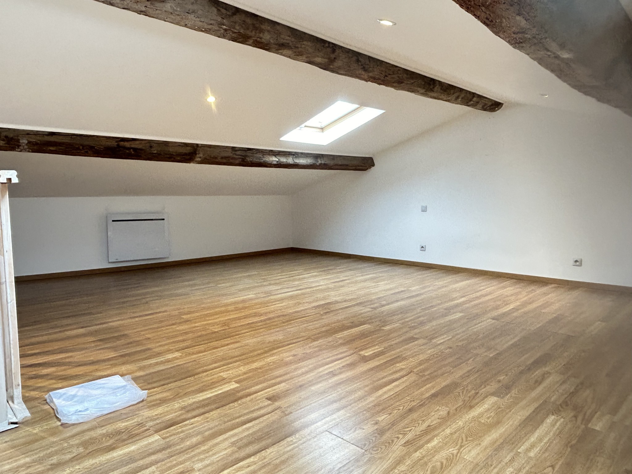 QUARTIER CAPUCINS - T2 BIS - CLIMATISATION REVERSIBLE — photo 6