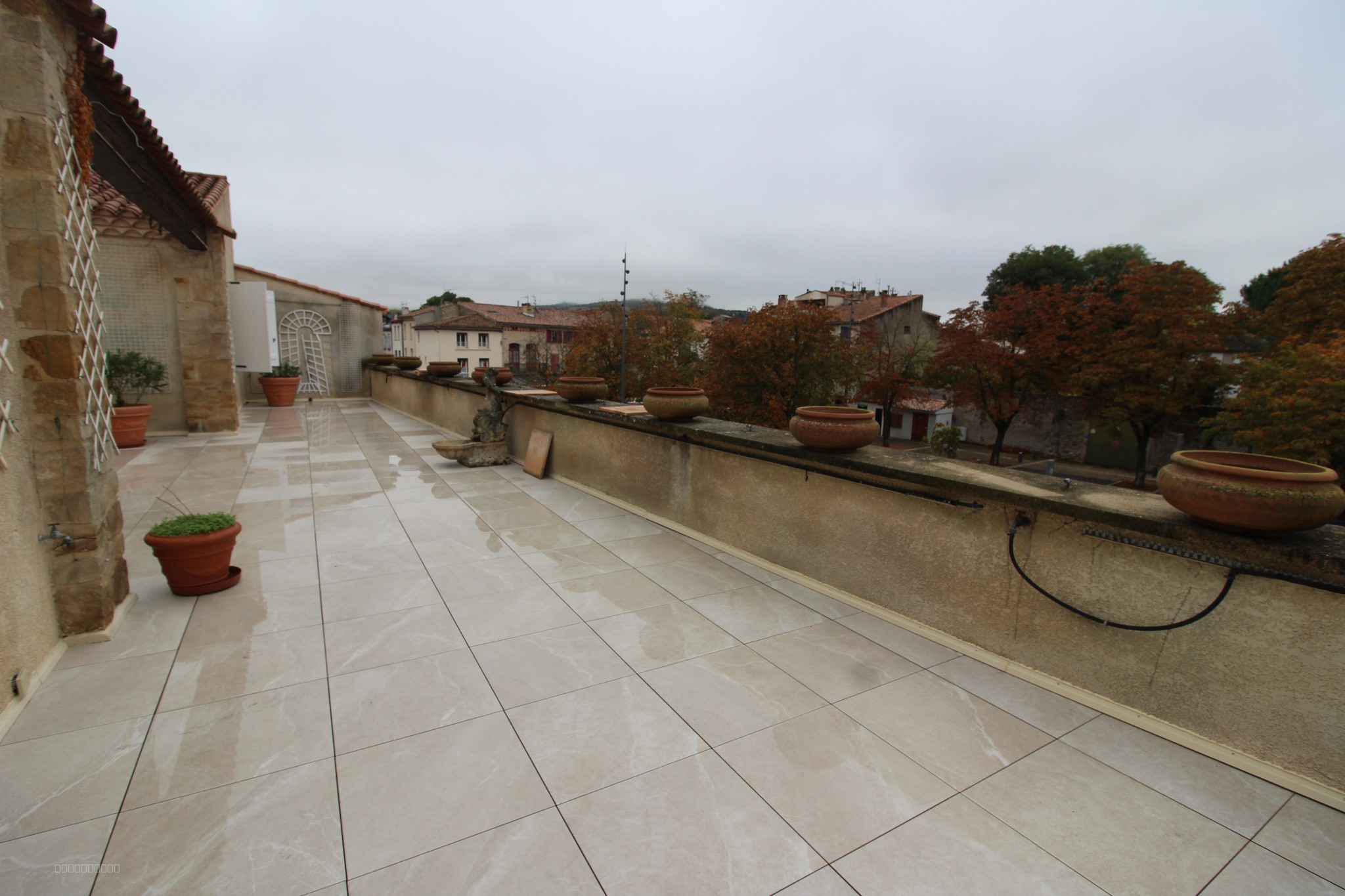 Limoux - Rare - Appartement d'exception de 202m2 habitable - Terrasse de 115m2 - Dans immeuble avec ascensseur — photo 2