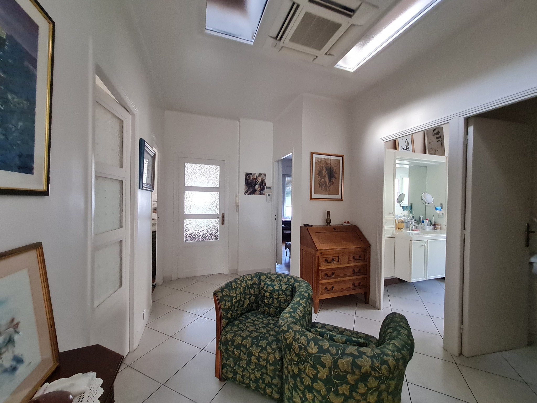 CARCASSONNE - PROCHE CITE - VILLA  AVEC PISCINE & JARDIN + STUDIO INDEPENDANT — photo 4