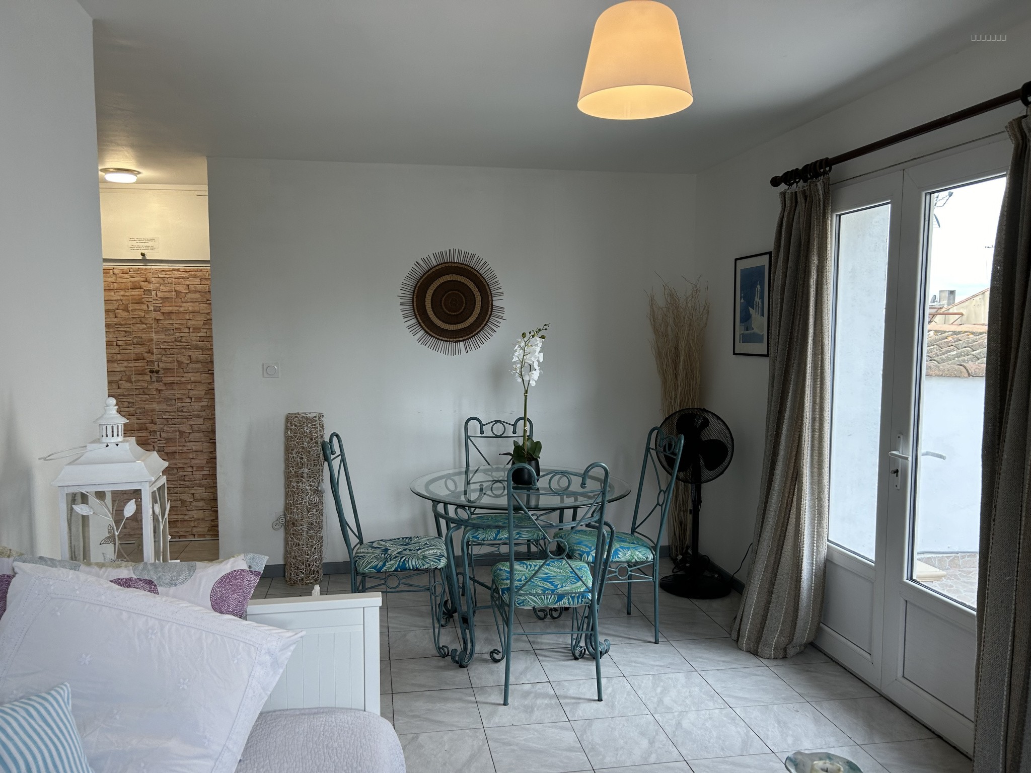 CARCASSONNE - T3 ENTIEREMENT MEUBLE ET EQUIPE - GRANDE TERRASSE — photo 3