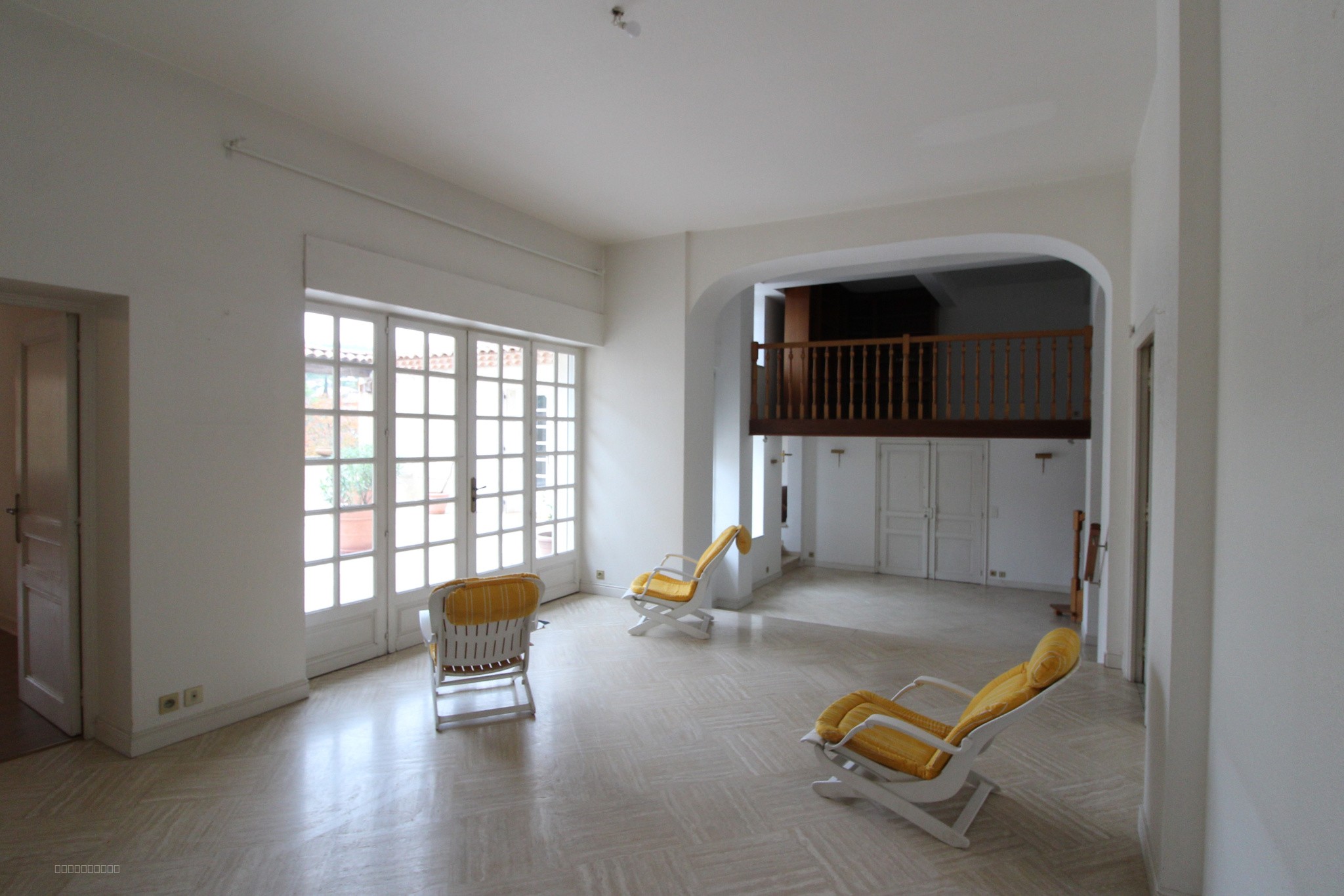 Limoux - Rare - Appartement d'exception de 202m2 habitable - Terrasse de 115m2 - Dans immeuble avec ascensseur — photo 6