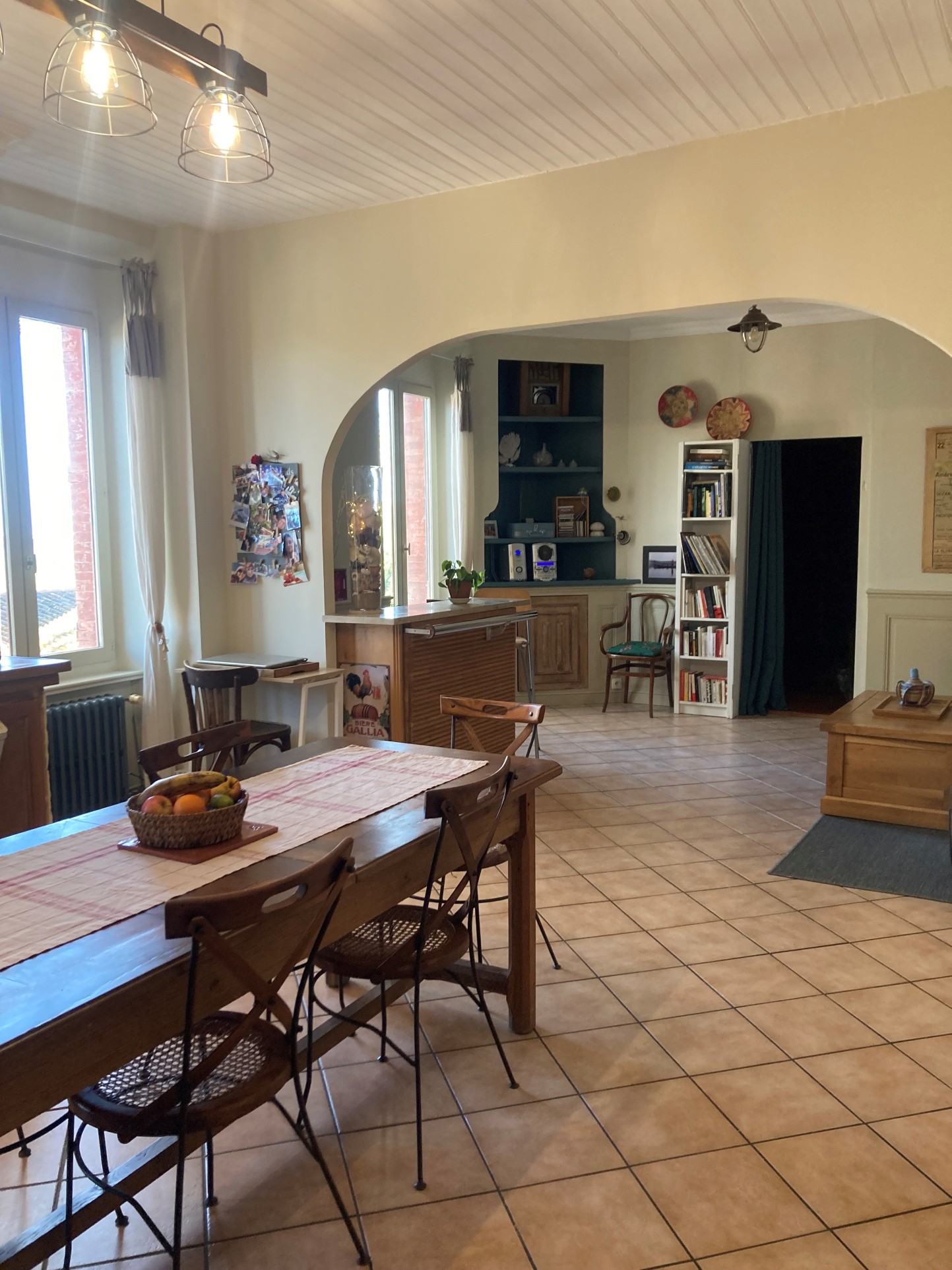 Carcassonne sud, dans un village tous commerces, belle maison vigneronne entièrement rénovée avec garages et p — photo 5