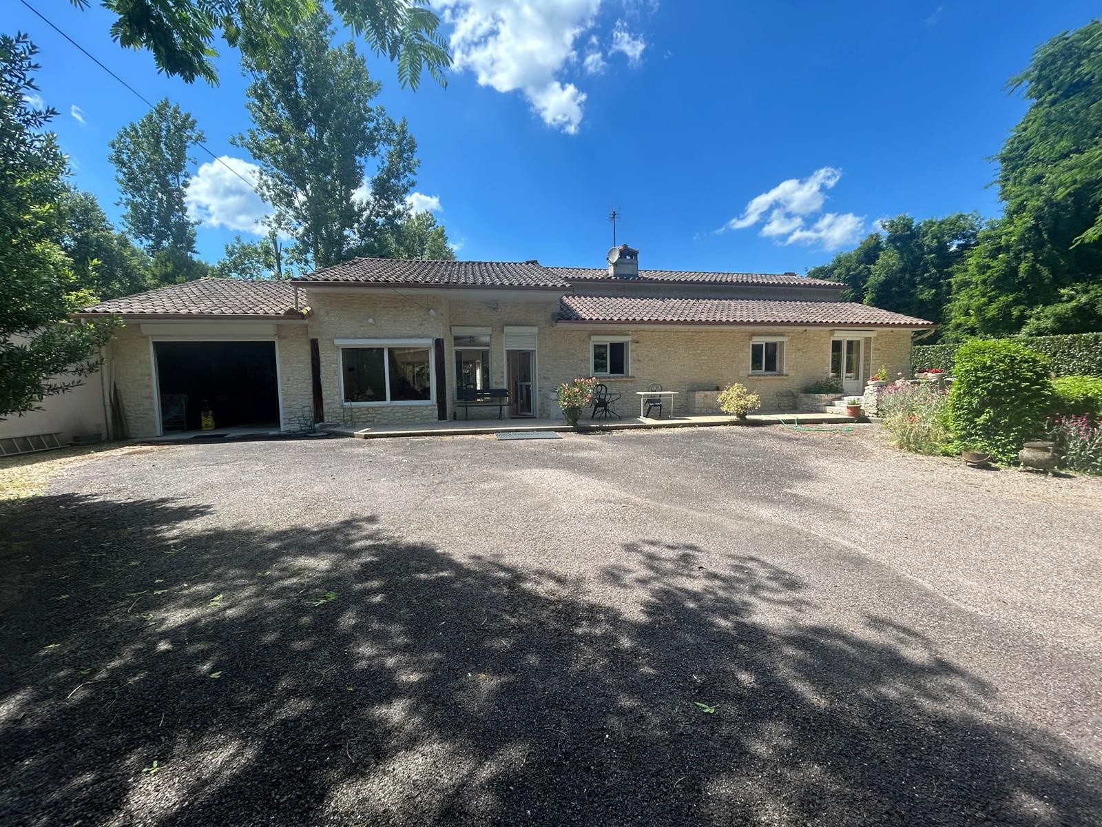 RARE à PINSAC 46200 : maison 210 M2 accés Dordogne - Env. 1.4 HECT en vente — photo 2
