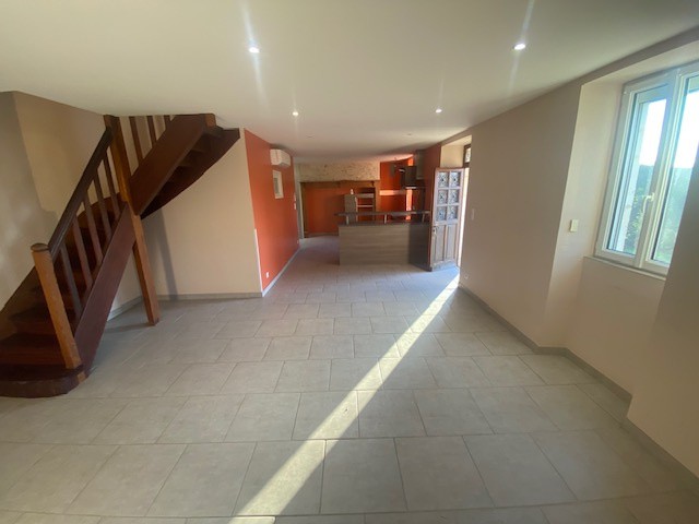 Maison en pierre à Lachapelle-Auzac 46 — photo 3