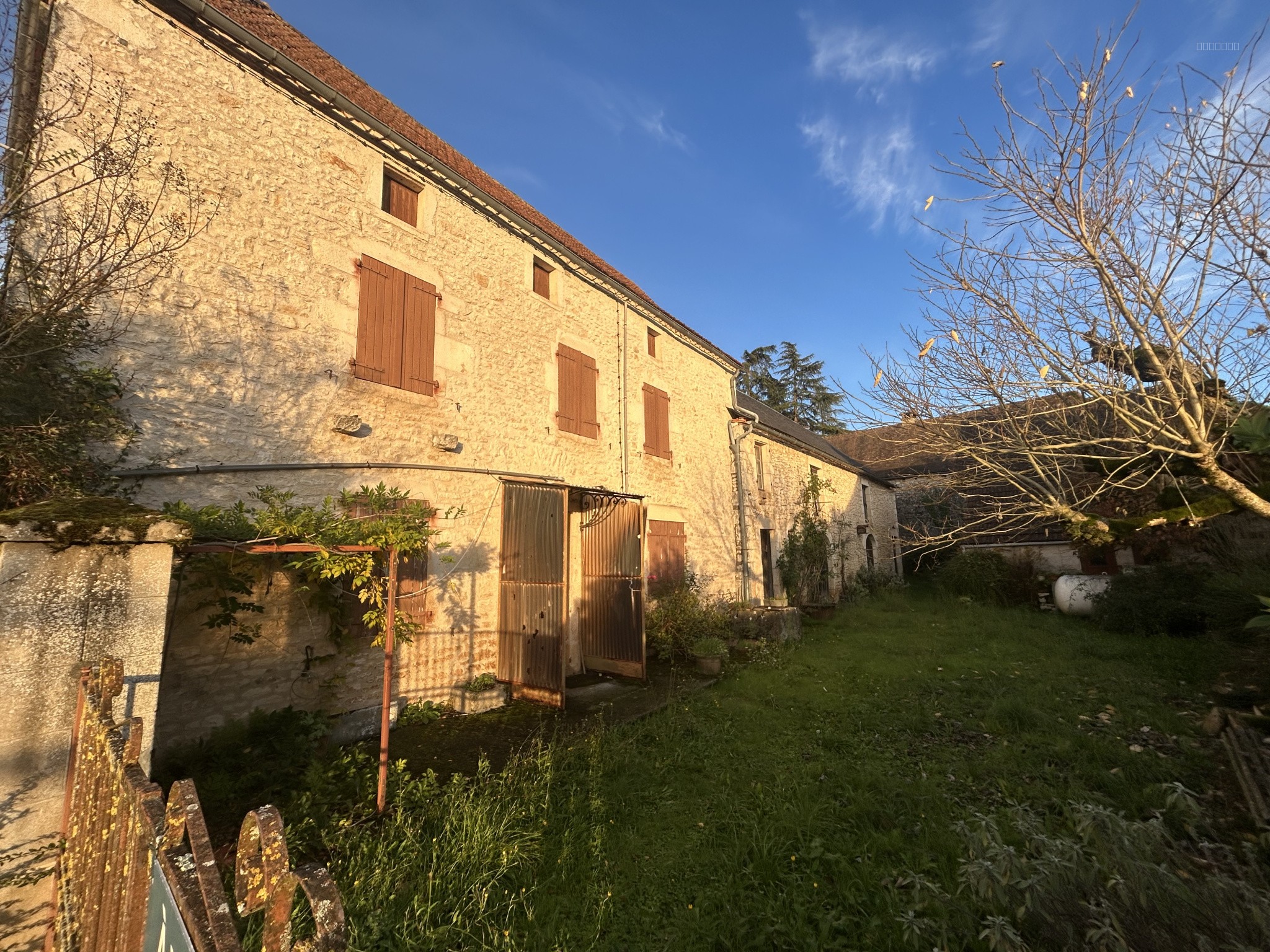 Maison et grange à rénover-Pinsac 46 — photo 13