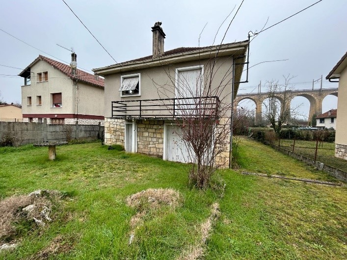 Maison à Souillac (46), avec grand terrain et atelier