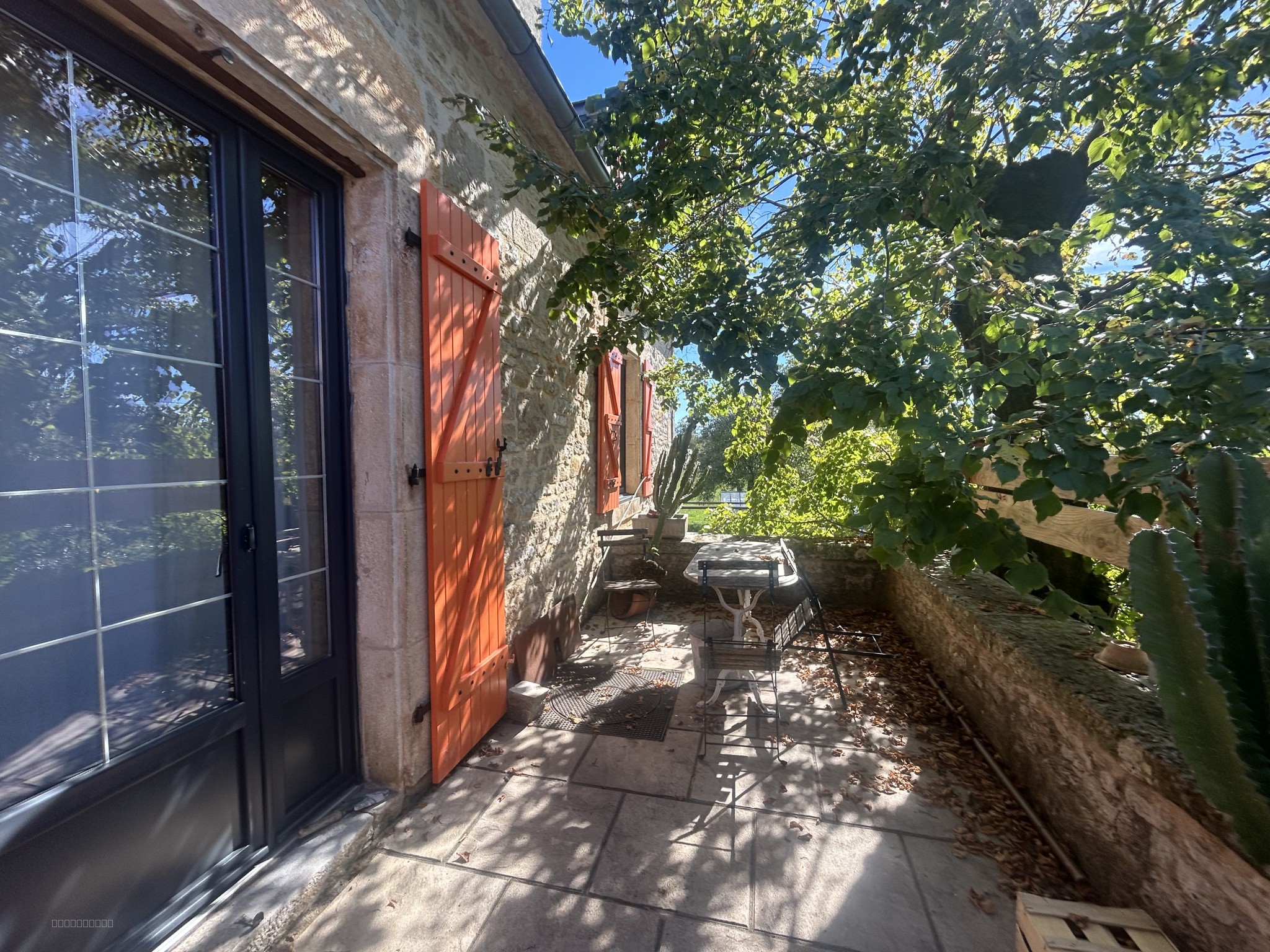 Maison en pierre avec gîte et grand terrain   Cressensac (Lot) — photo 16