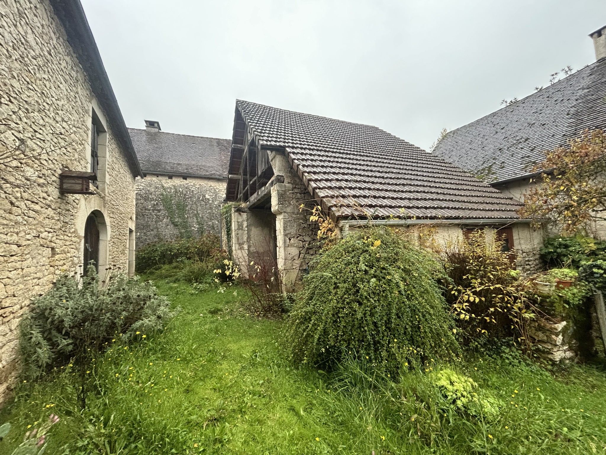 Maison et grange à rénover-Pinsac 46 — photo 10