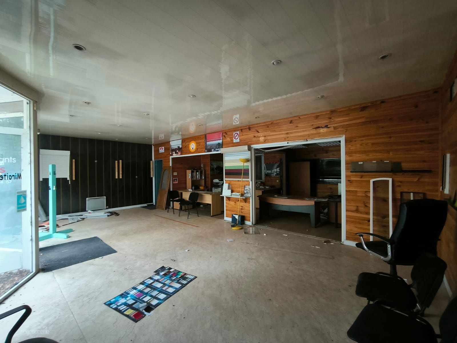 Local professionnel 380 m2   Axe passant Souillac — photo 2