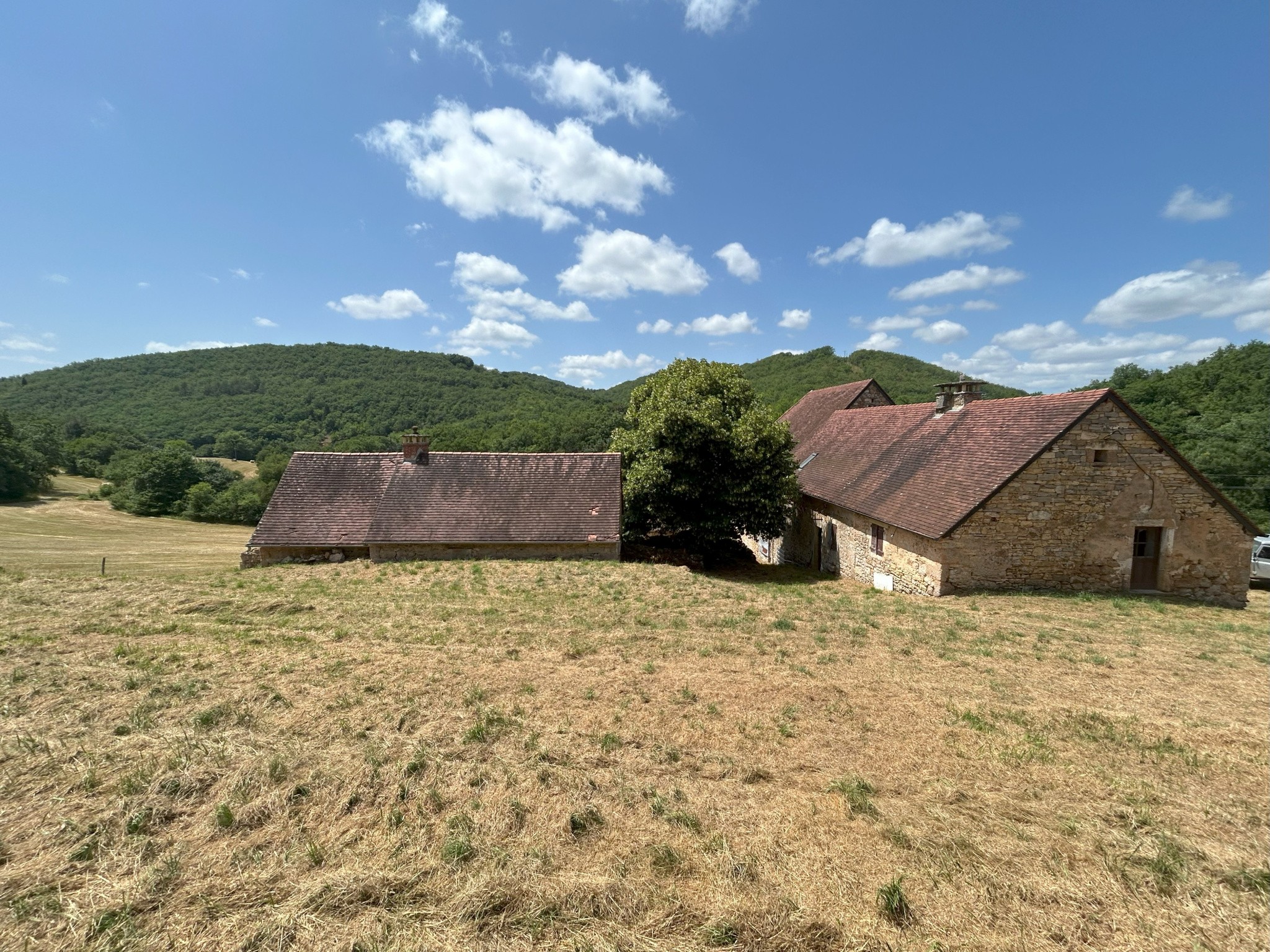 Rare ! Ensemble immobilier en pierre sur env.1 hectare en vente 46200 SOUILLAC — photo 3