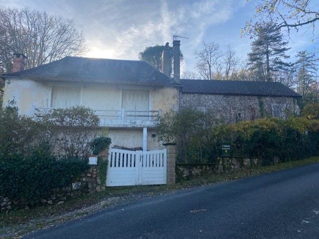 A Lanzac 46 à 5mn de Souillac, Maison en pierre à vendre d'environ 110m2 à rénover — photo 2