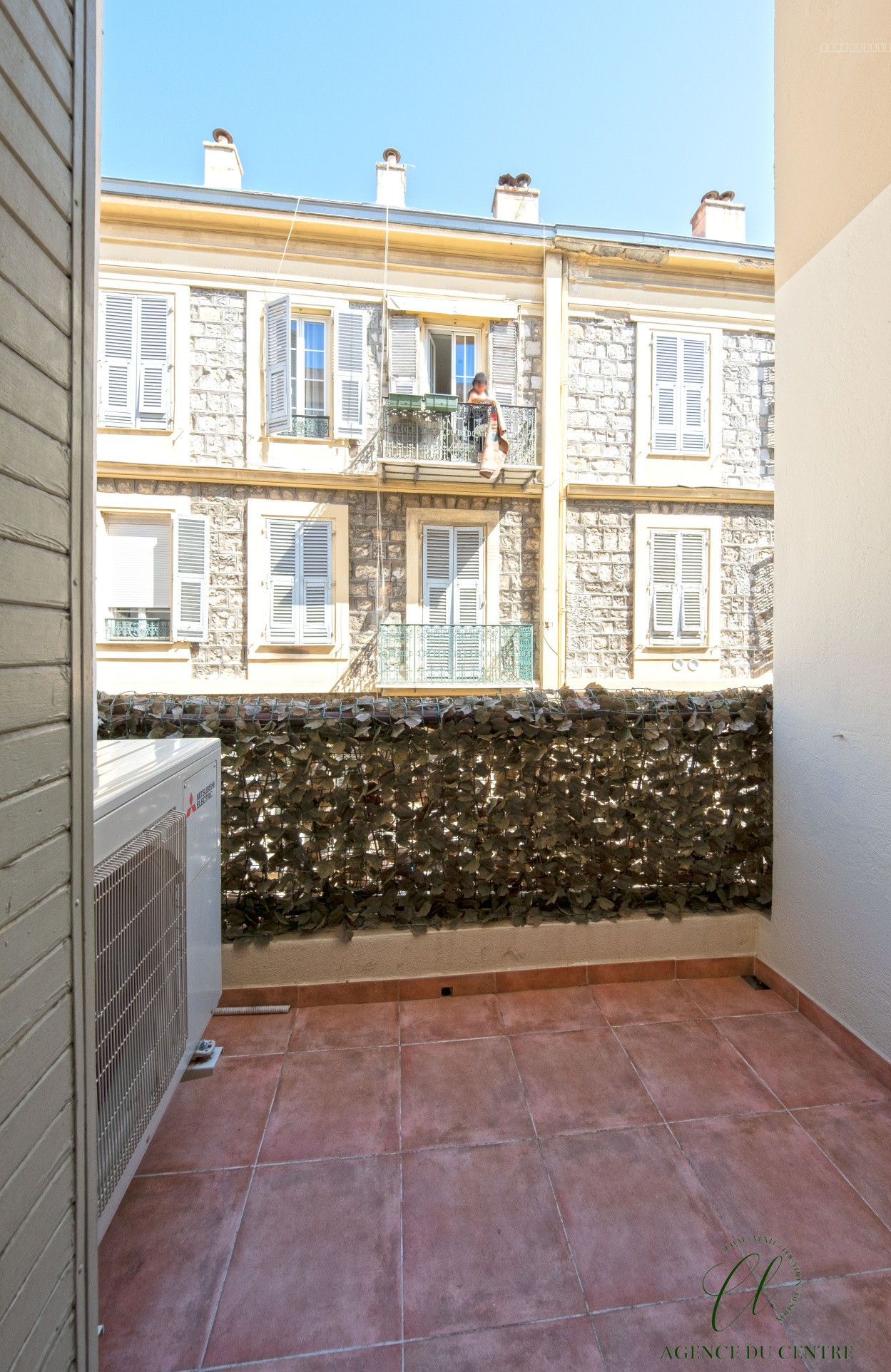NICE / CARRE D'OR — photo 17