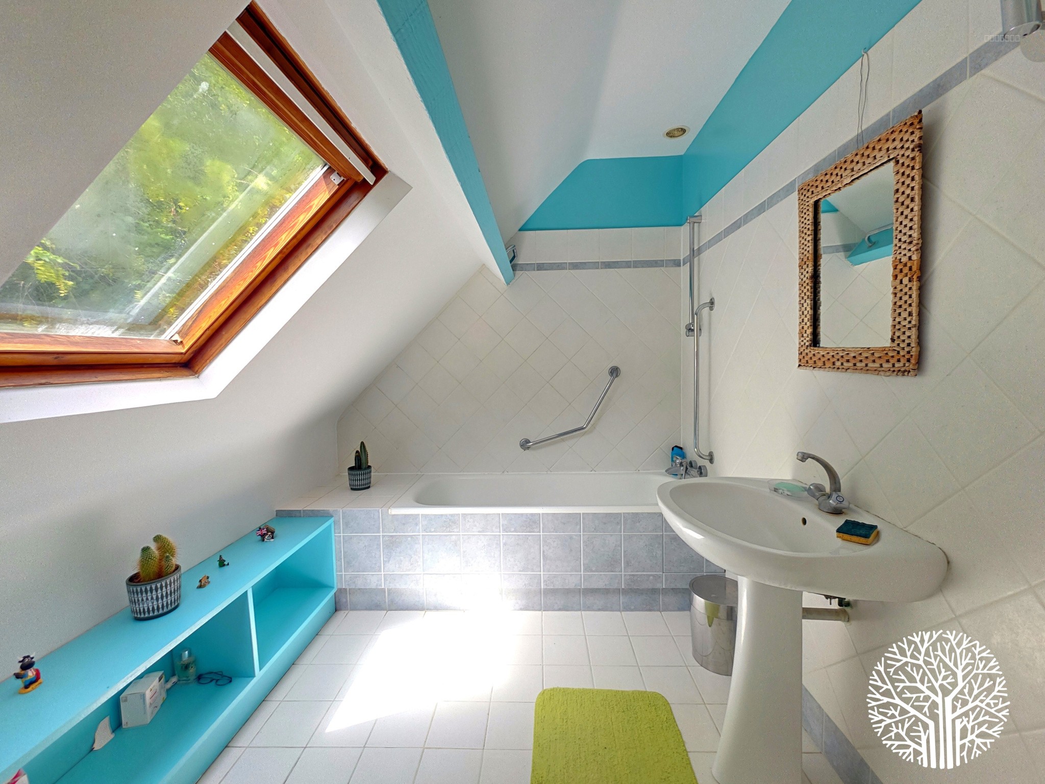 Superbe propriété forestière avec maison familiale et studio indépendant — photo 13