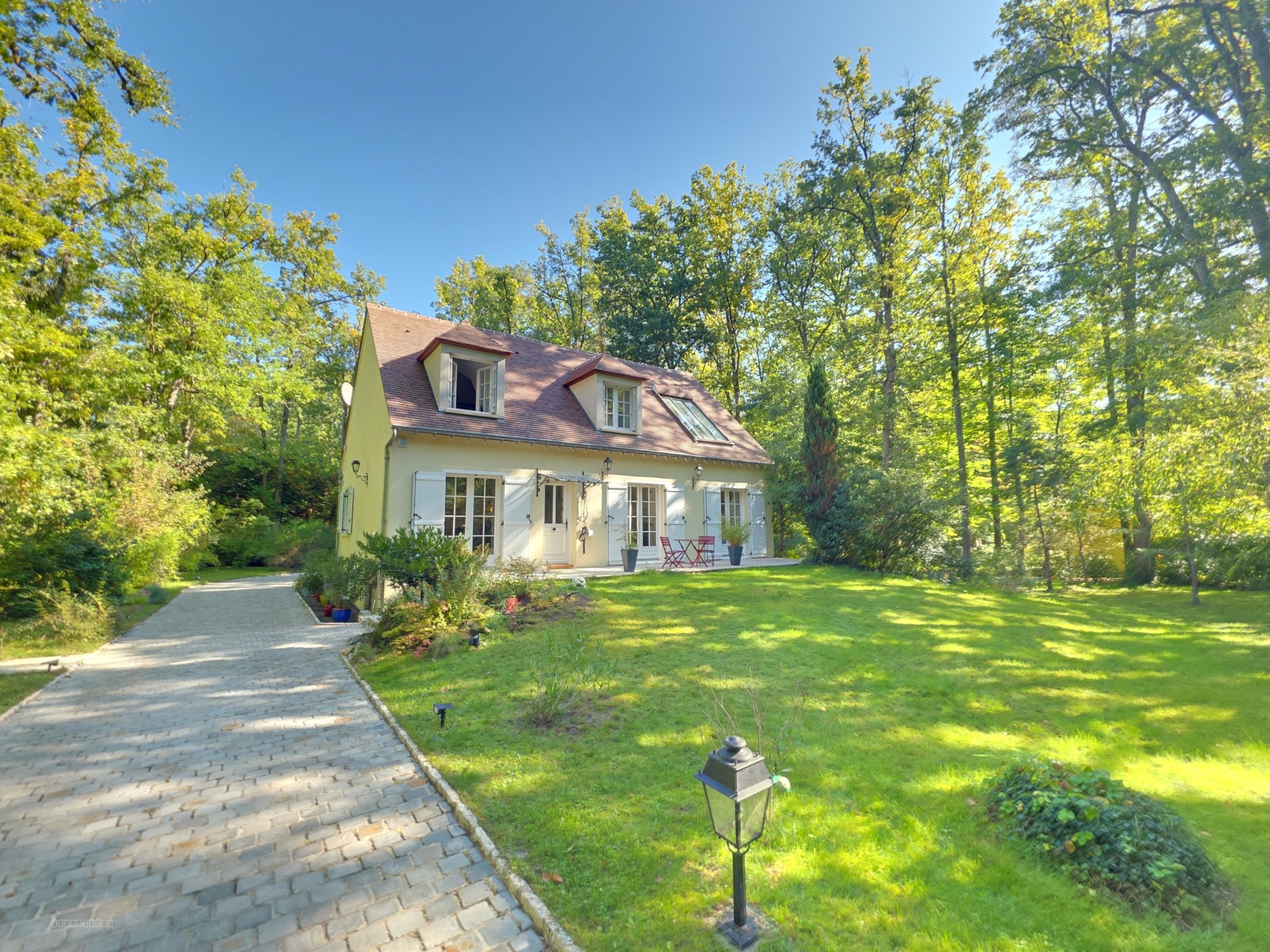 MAISON D'EXCEPTION AU CALME ABSOLU À NOISY-SUR-ÉCOLE - JARDIN FORESTIER — photo 8