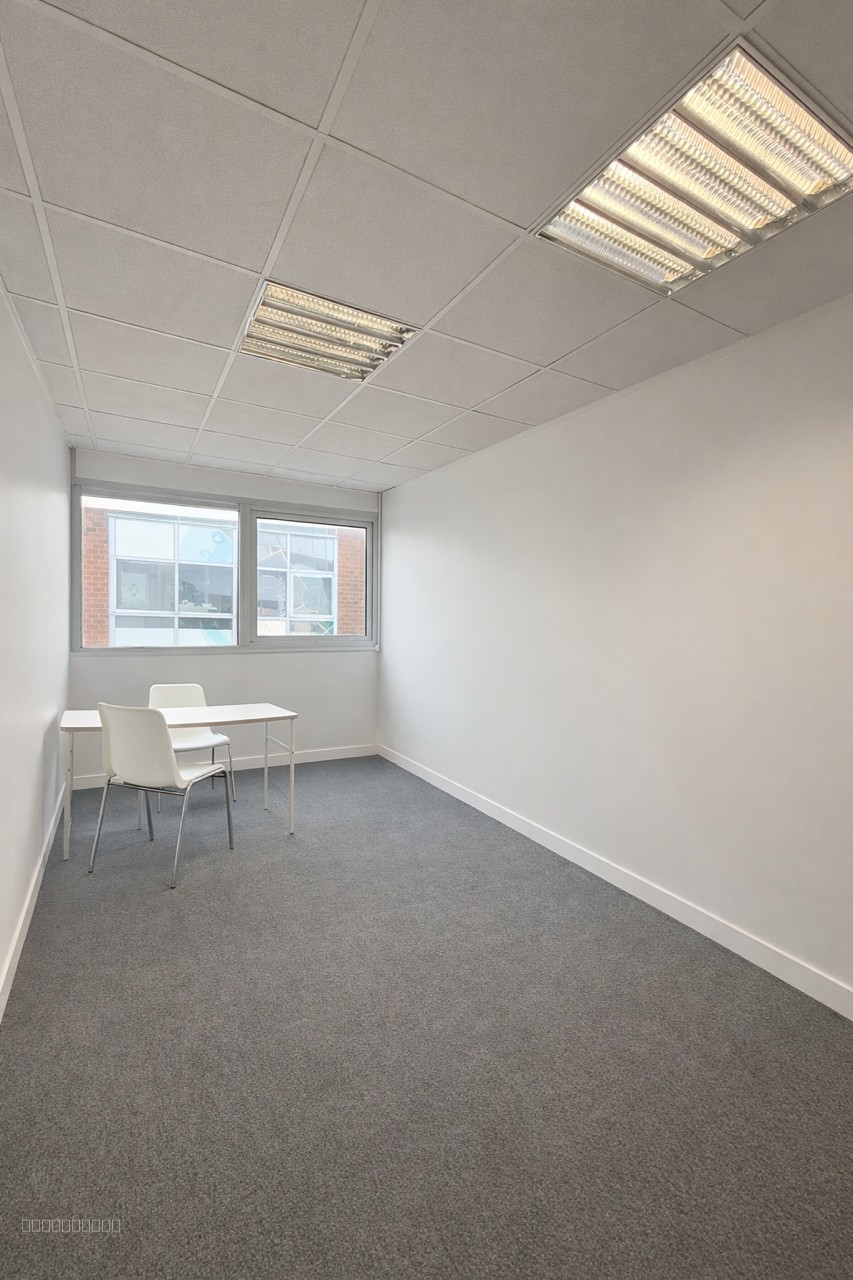 A Louer - Bureaux 80m2 - Montreuil — photo 2