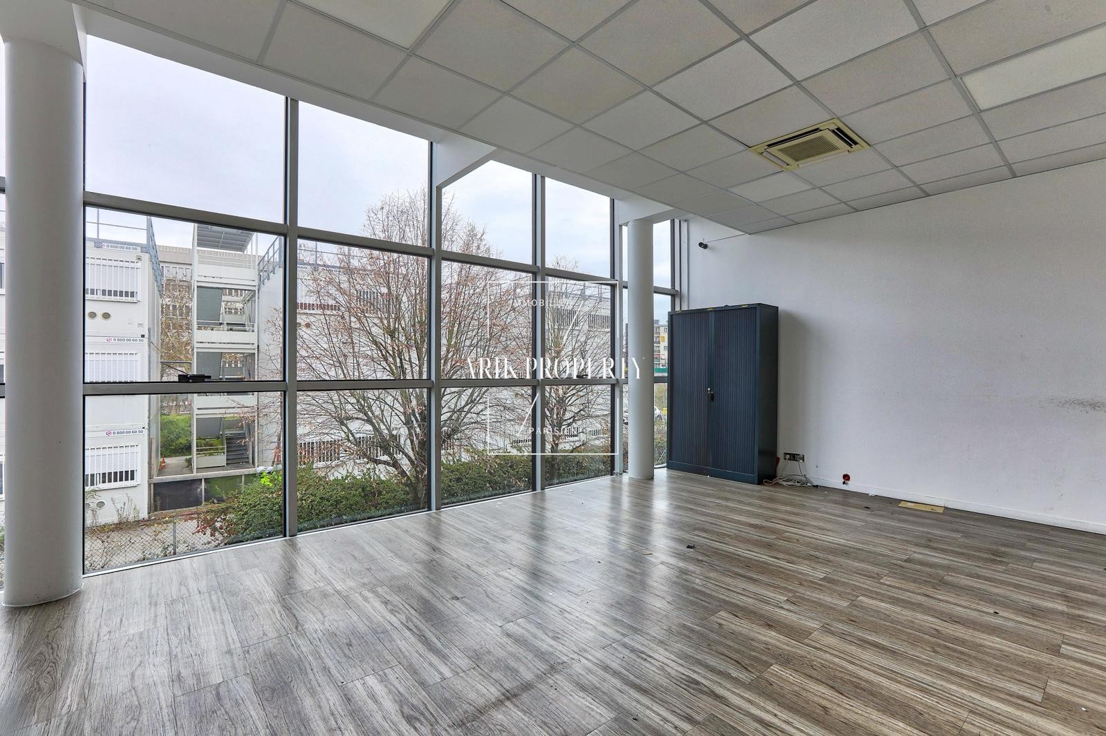Bureau à louer   160 m2   Montreuil (Rue de Rosny) (DISPONIBLE AUSSI EN 120 m2 ) — photo 17
