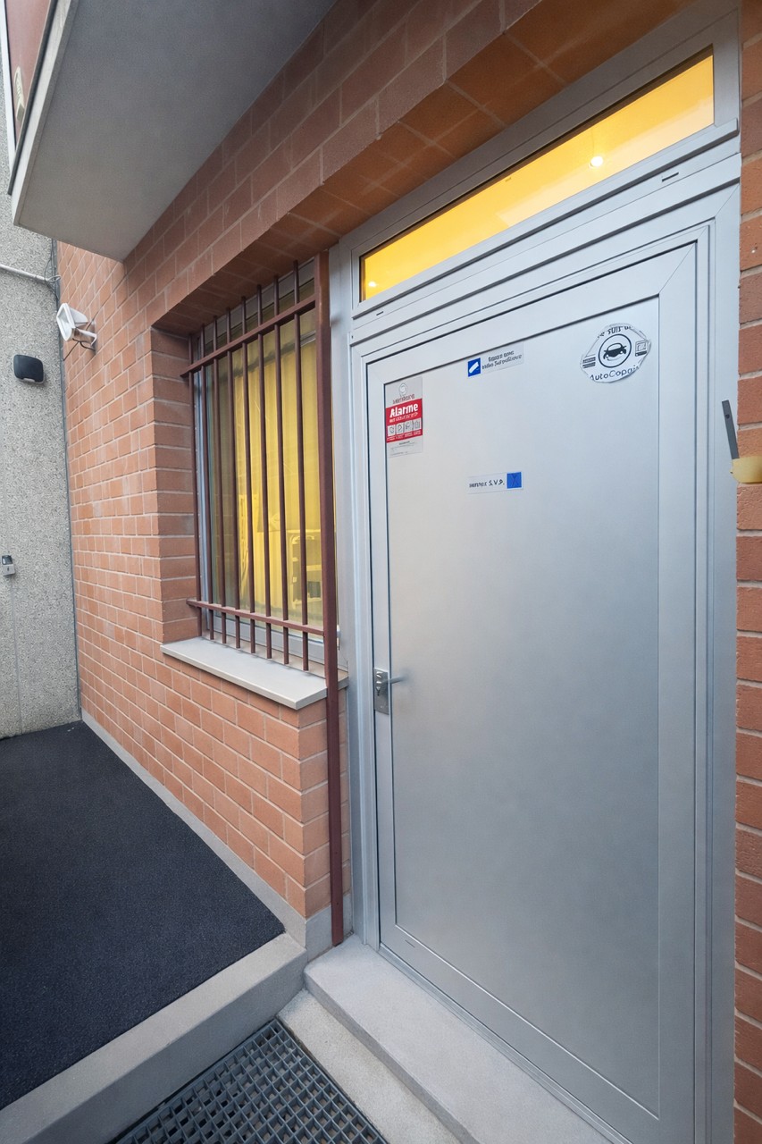 A Louer - Bureaux 80m2 - Montreuil — photo 5