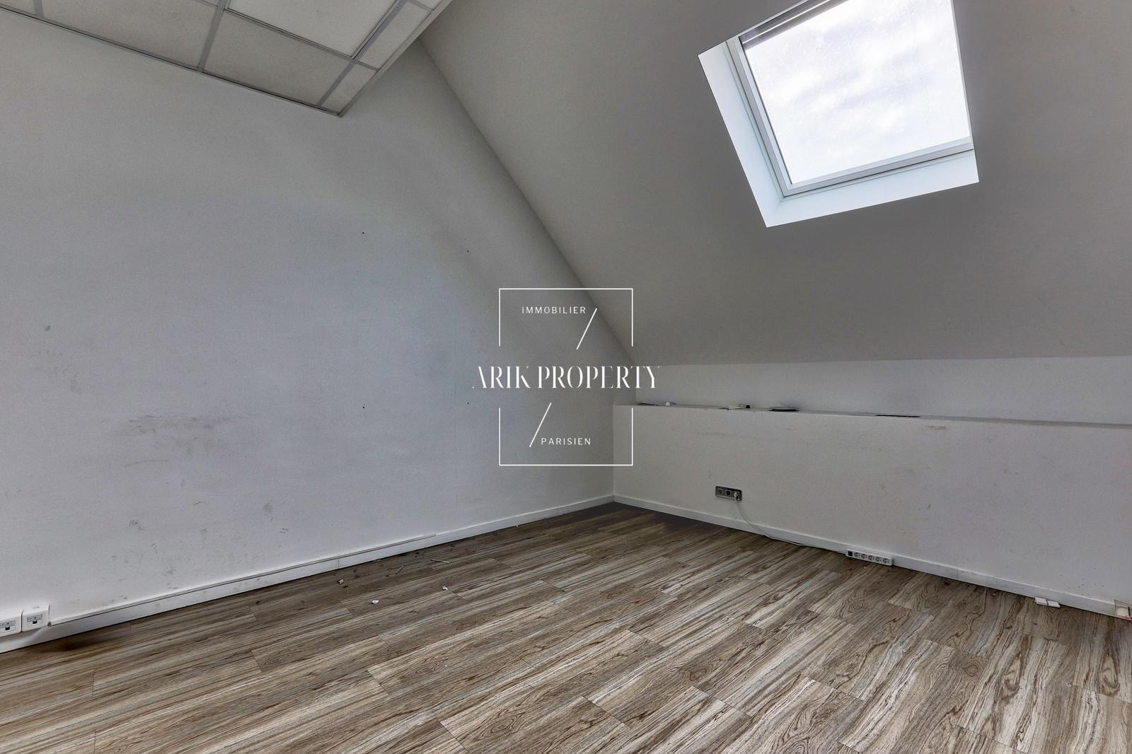 Bureau à louer   160 m2   Montreuil (Rue de Rosny) (DISPONIBLE AUSSI EN 120 m2 ) — photo 6