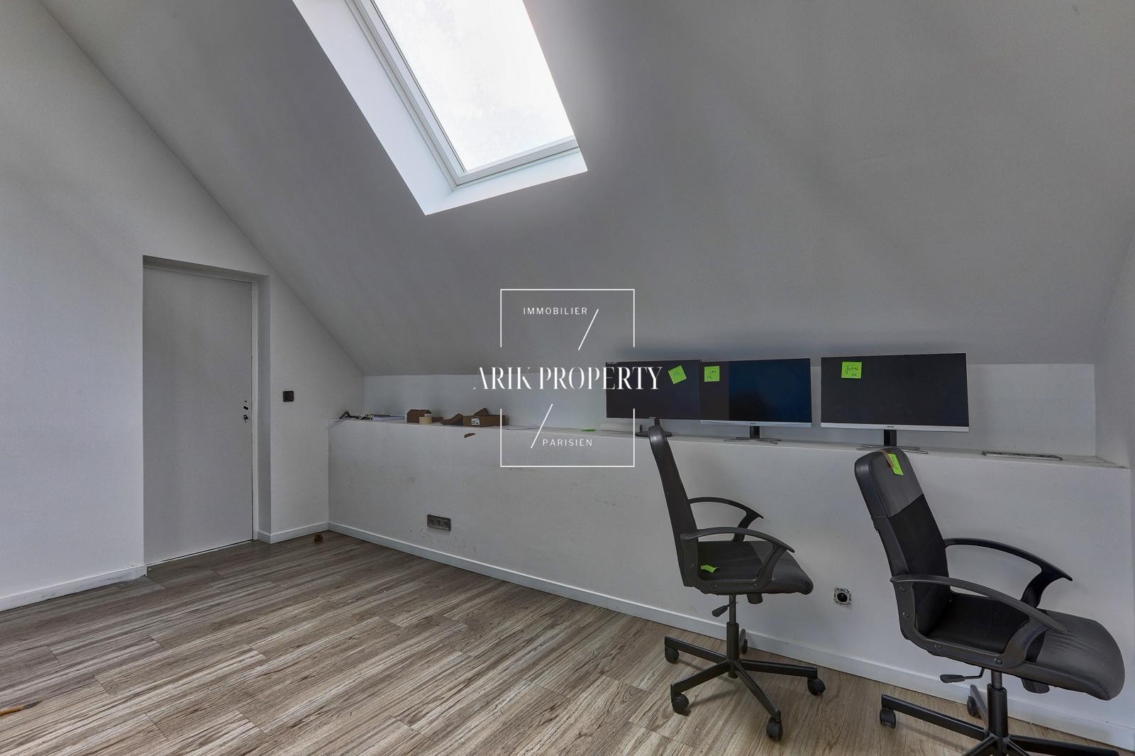 Bureau à louer   160 m2   Montreuil (Rue de Rosny) (DISPONIBLE AUSSI EN 120 m2 ) — photo 12
