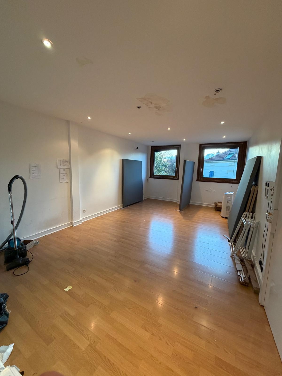 À louer   Bureaux indépendants de 50 m2   Avenue d’Arromanche, Saint-Aur-des-Fausses — photo 4
