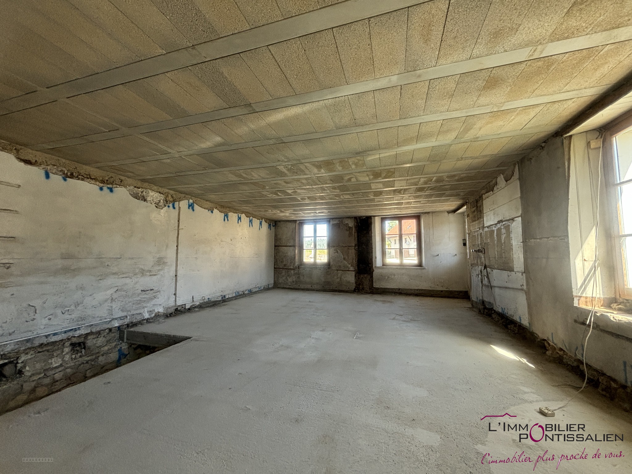 APPARTEMENT DUPLEX  103 m2 : LABERGEMENT SAINTE MARIE — photo 2