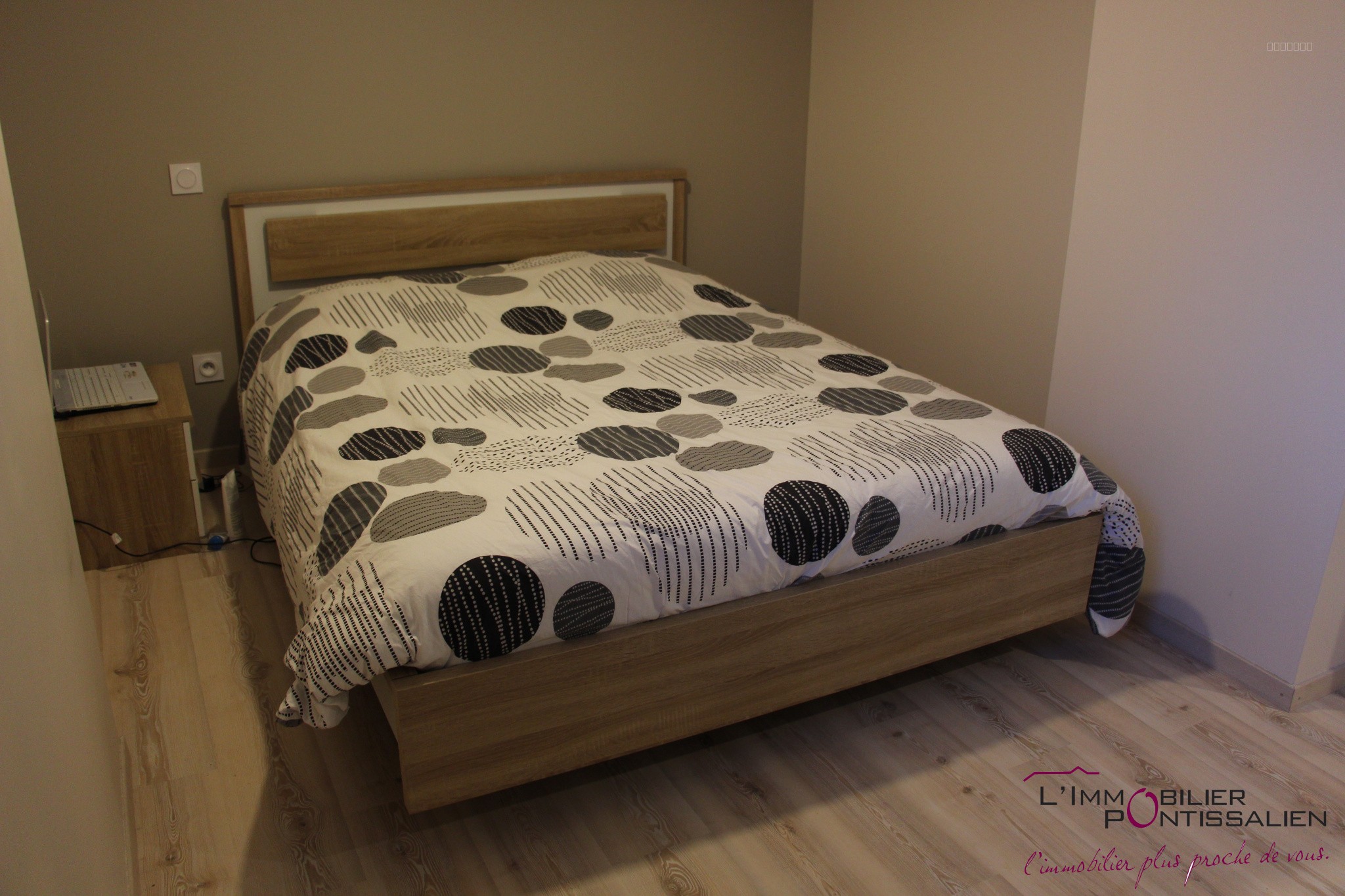 MOUTHE - APPARTEMENT T2 BIS MEUBLE - GARAGE - CAVE — photo 5