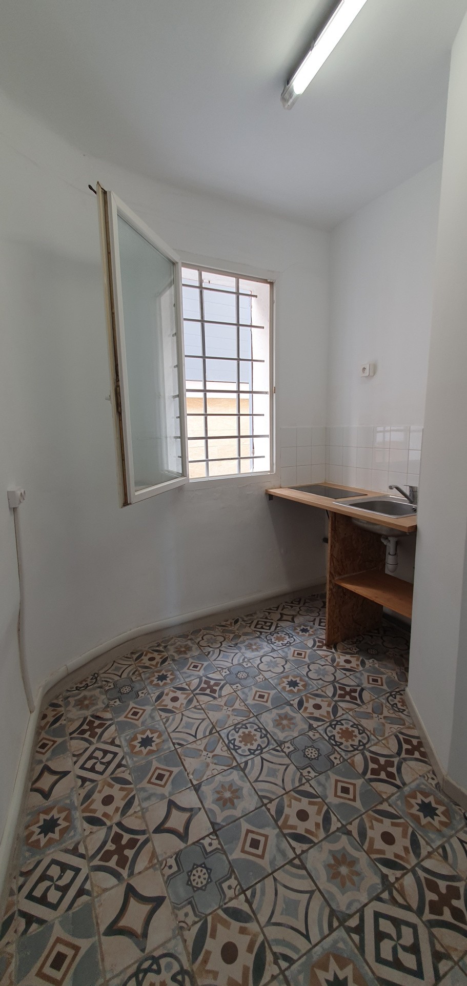 SOUS OFFRE - RARE studio La Ciotat vue directe Vieux Port — photo 2