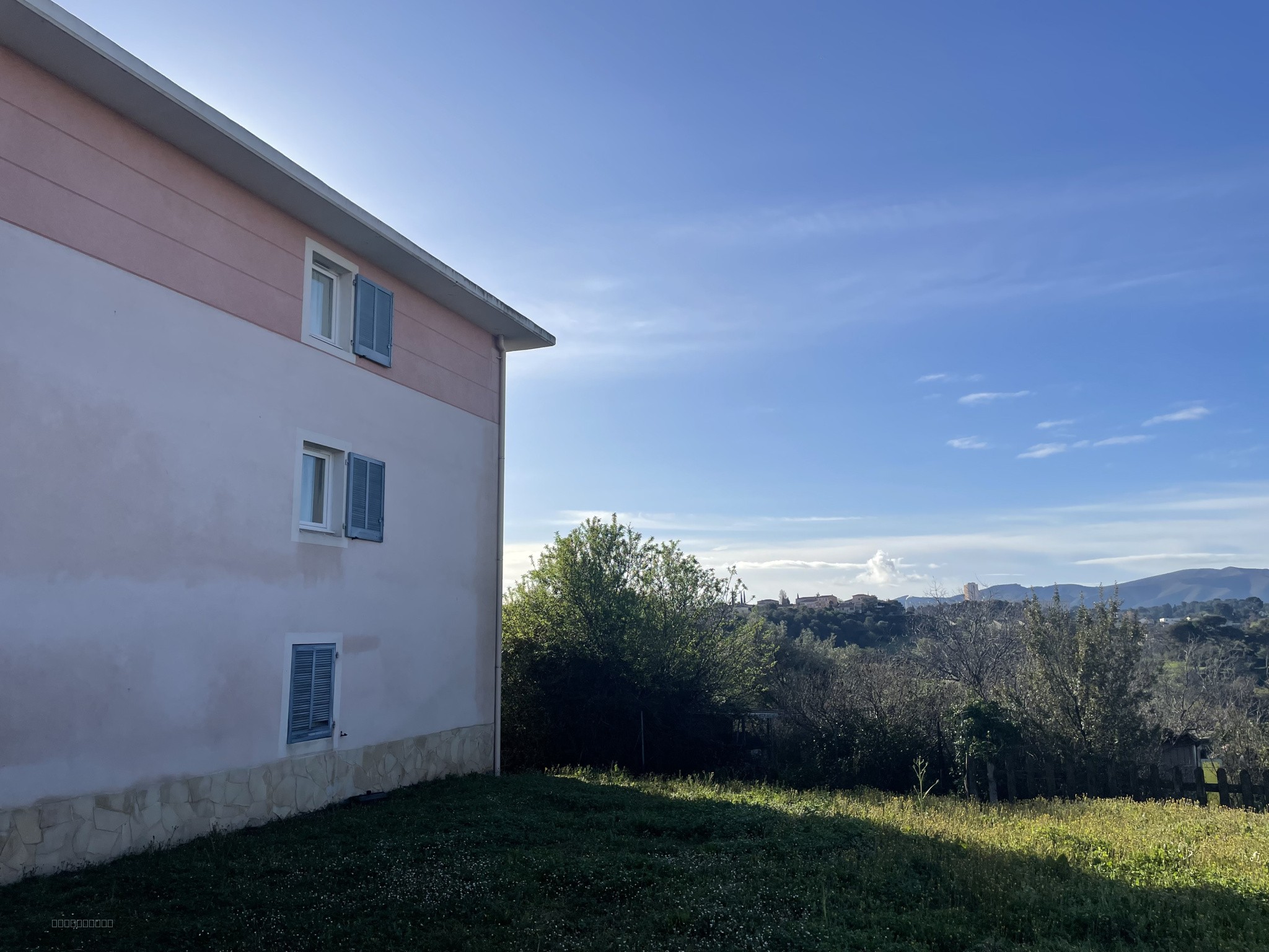 sous offre - T3 récent terrasse en rez de jardin + parkings — photo 12