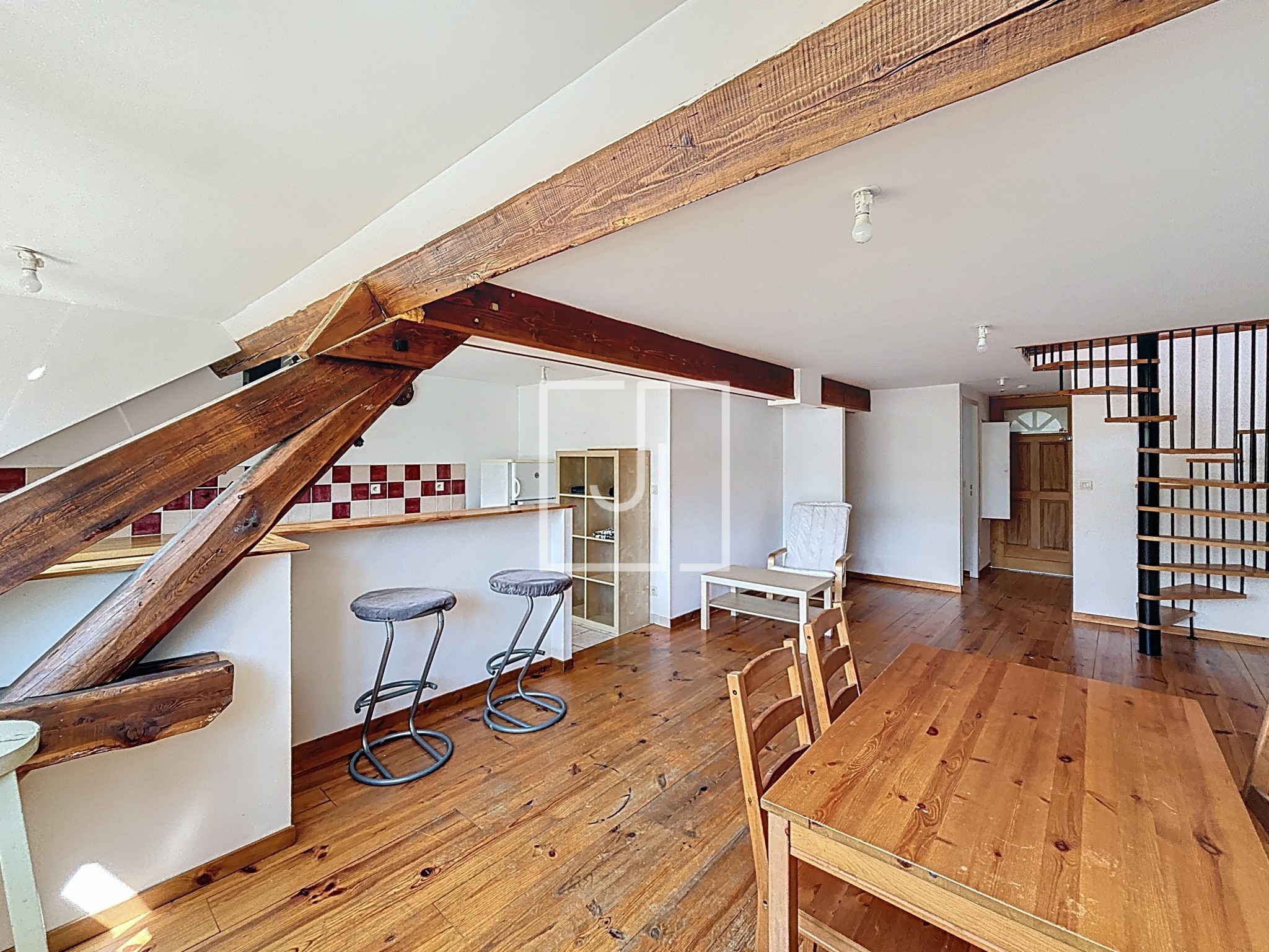 Appartement T3 à vendre avec vue imprenable à Jausiers (04850) — photo 2