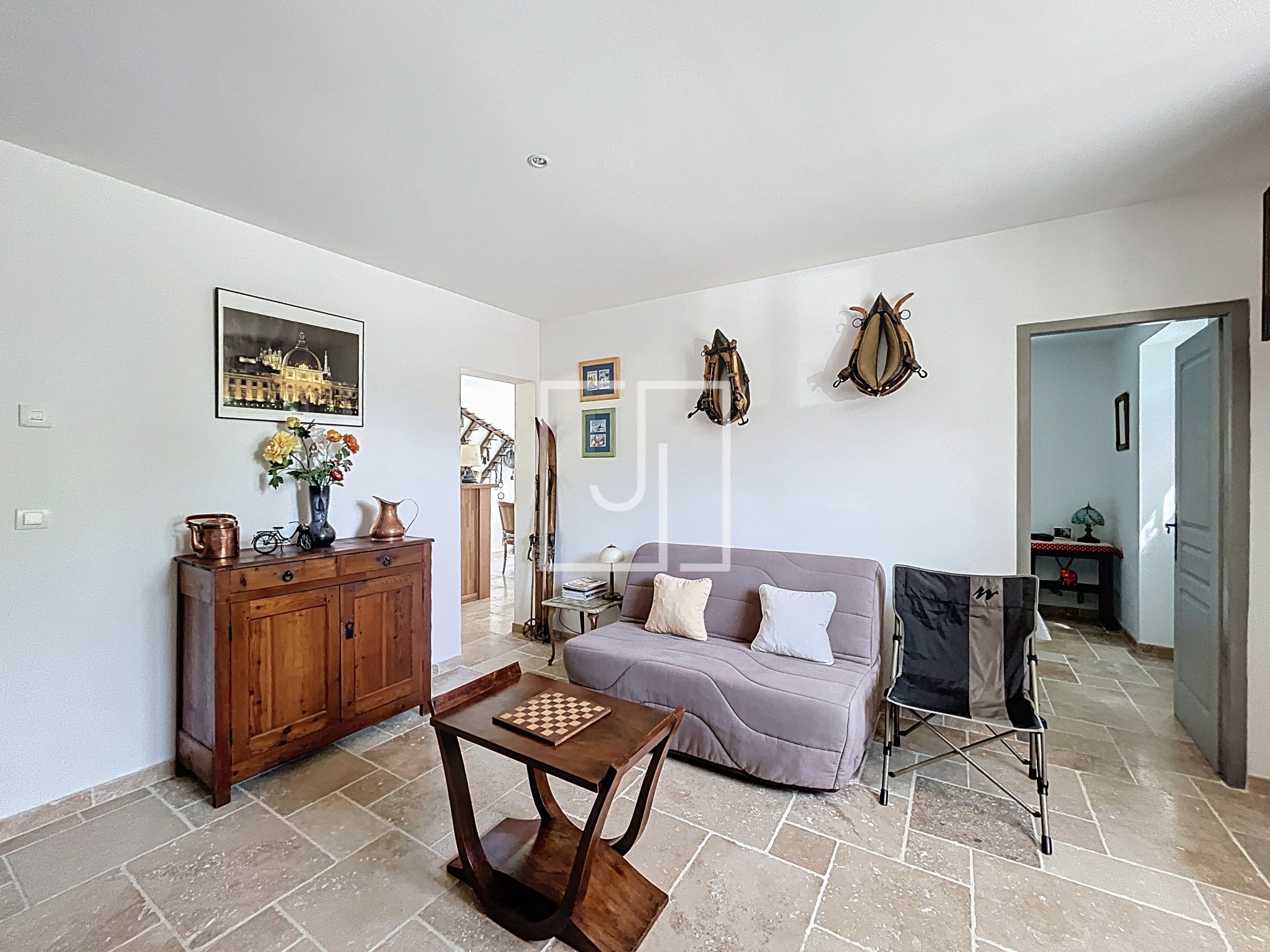 À vendre à La Condamine-Châtelard : appartement avec jardin et vue entièrement rénové — photo 9