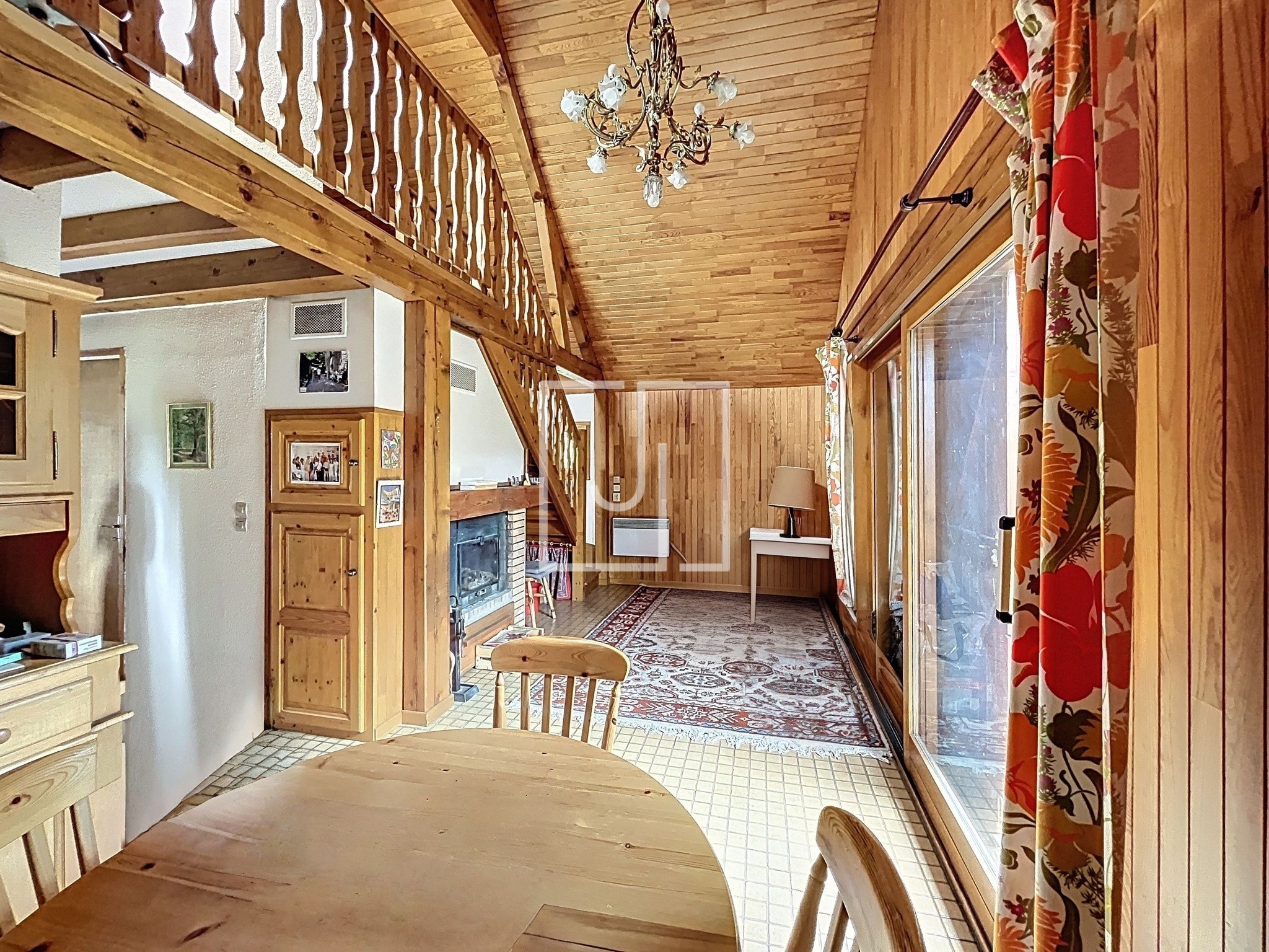 A vendre : Chalet 4 pièces avec terrasse, jardin et garage sur les hauteurs de Barcelonnette — photo 6