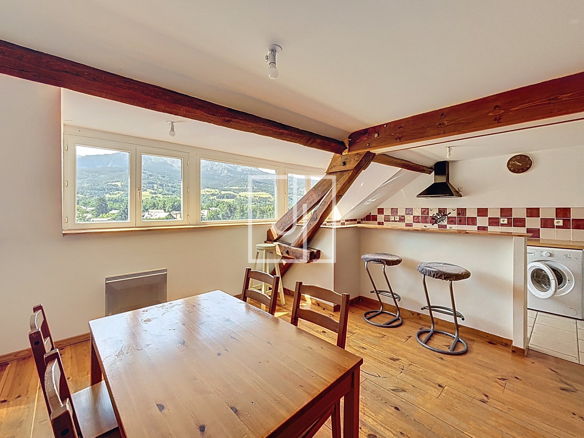 Appartement T3 à vendre avec vue imprenable à Jausiers (04850) — photo 5