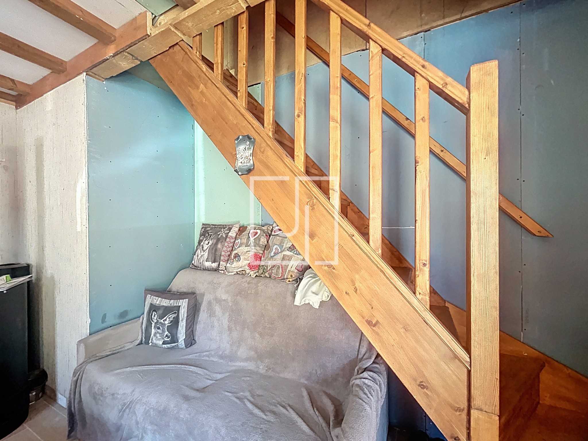 Chalet mitoyen à rénover au cœur de Jausiers   27,61 m2, terrasse, 6 couchages — photo 12
