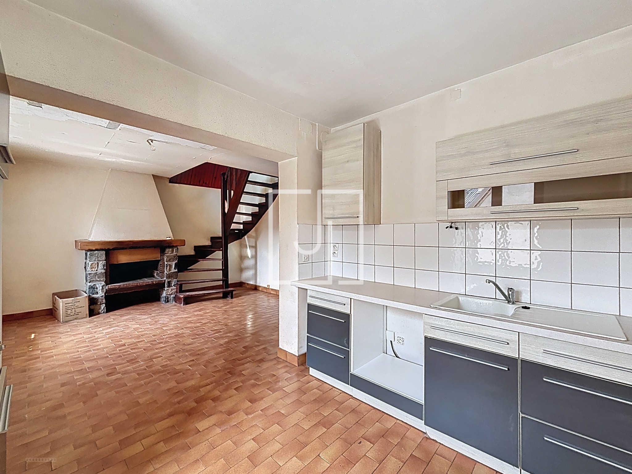 À vendre   Maison composée de plusieurs logements aux Thuiles (04200)   Alpes-de-Haute-Provence — photo 10