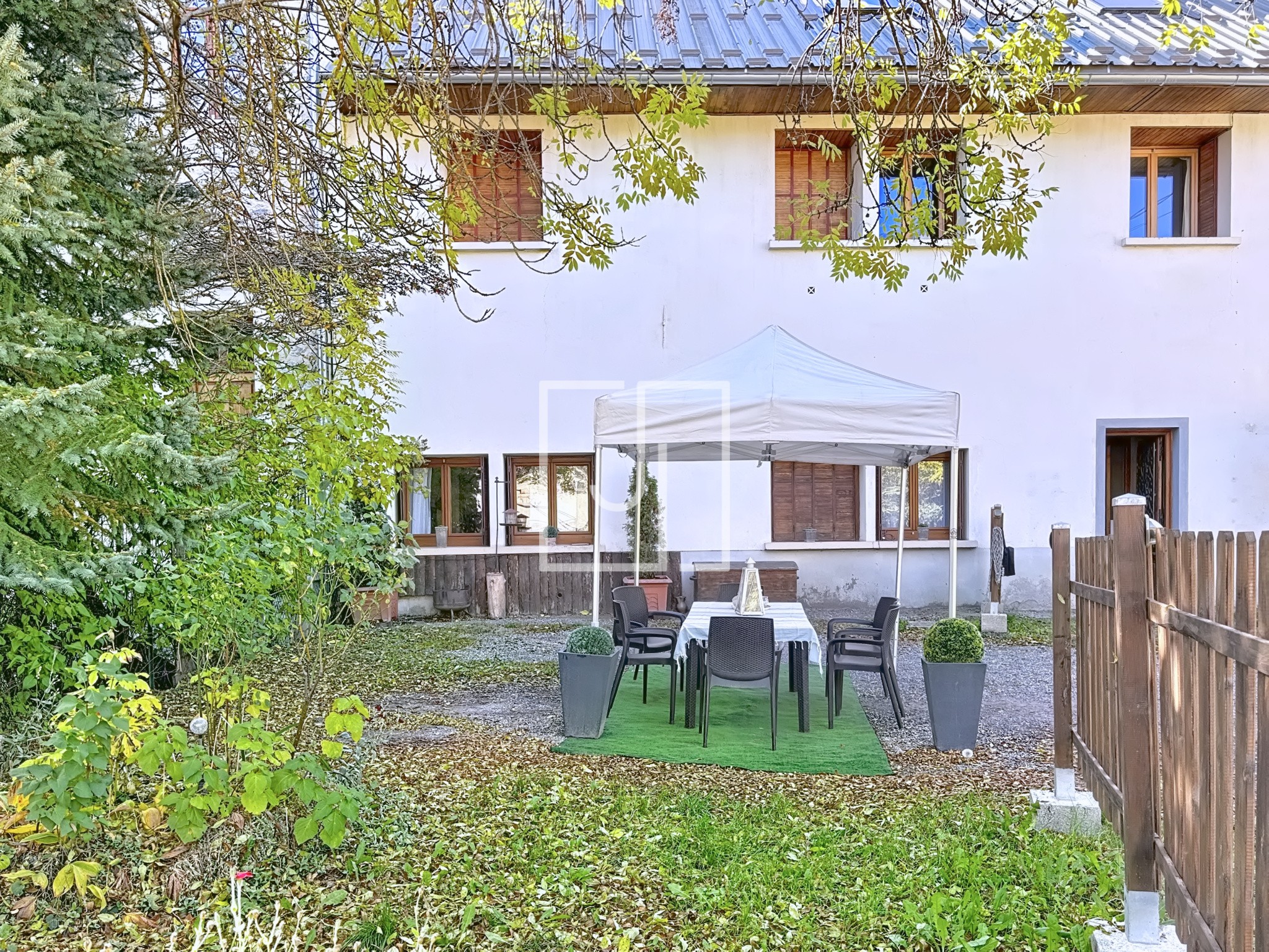 À vendre   Charmant appartement de 78 m2 avec parcelle 200 m2, garage à Barcelonnette (04400) — photo 2