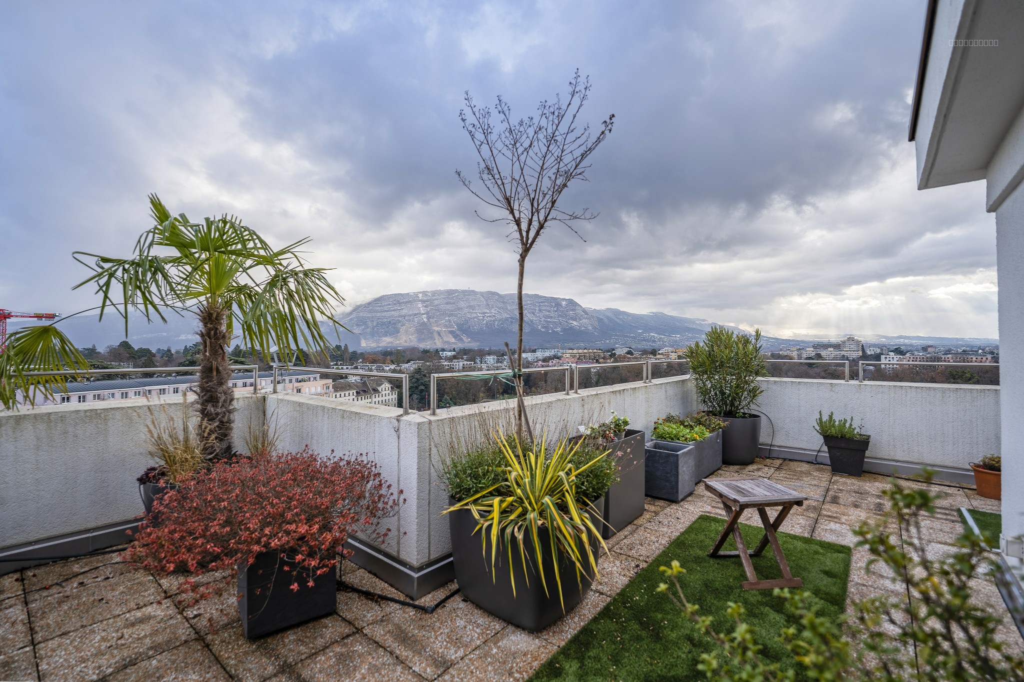 DUPLEX ROOFTOP de 230 m2 Centre Genève avec 120 m2 de terrasse — photo 9