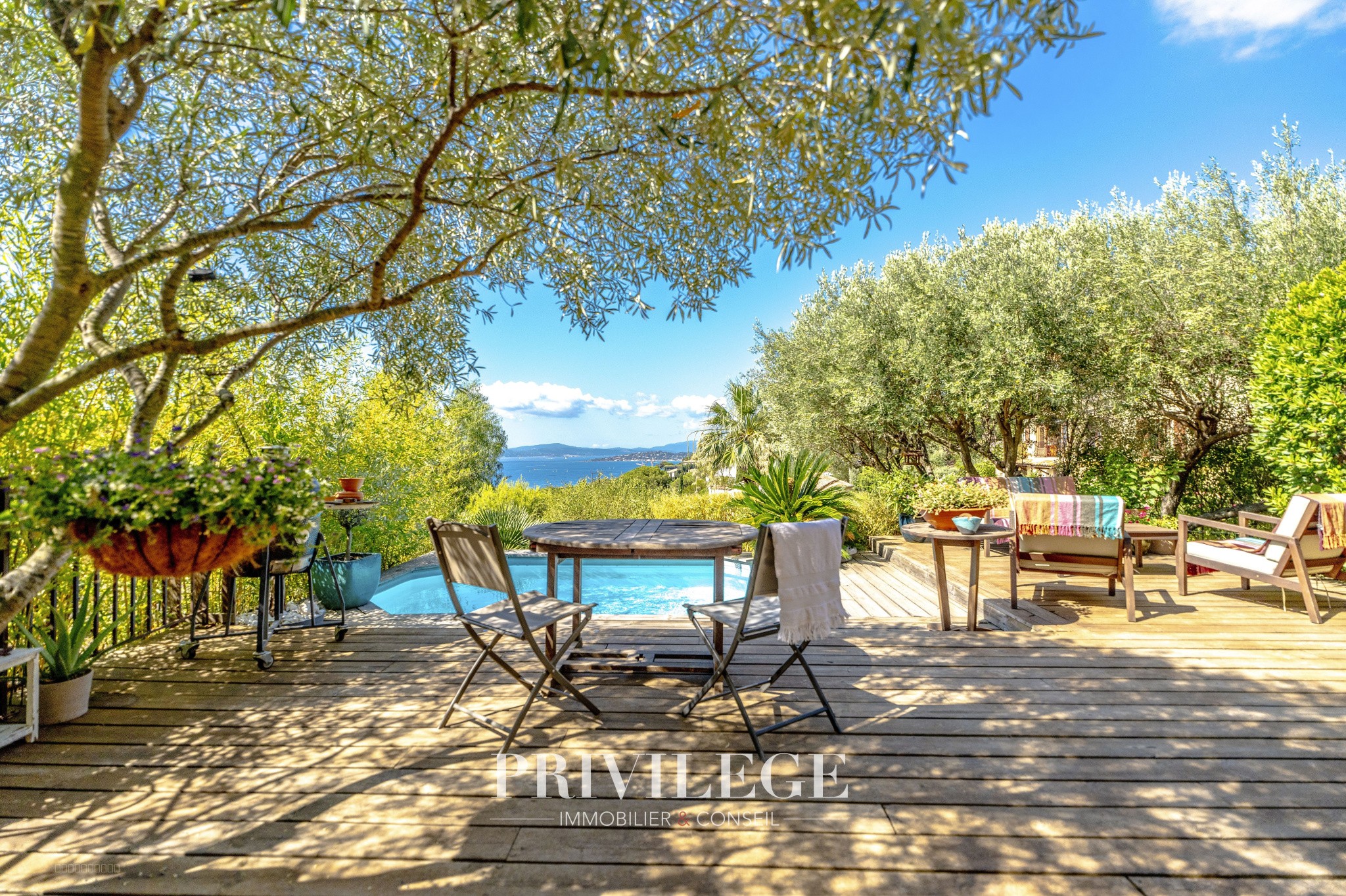Propriété d'exception comprenant 2 maisons sur 4 ha - Puget sur argens — photo 4