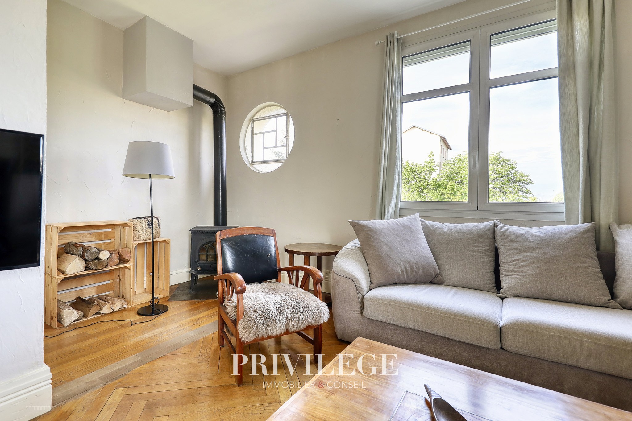 SATHONAY-CAMP, Charmant Appartement des Années 30 - 140 m2 habitable — photo 6