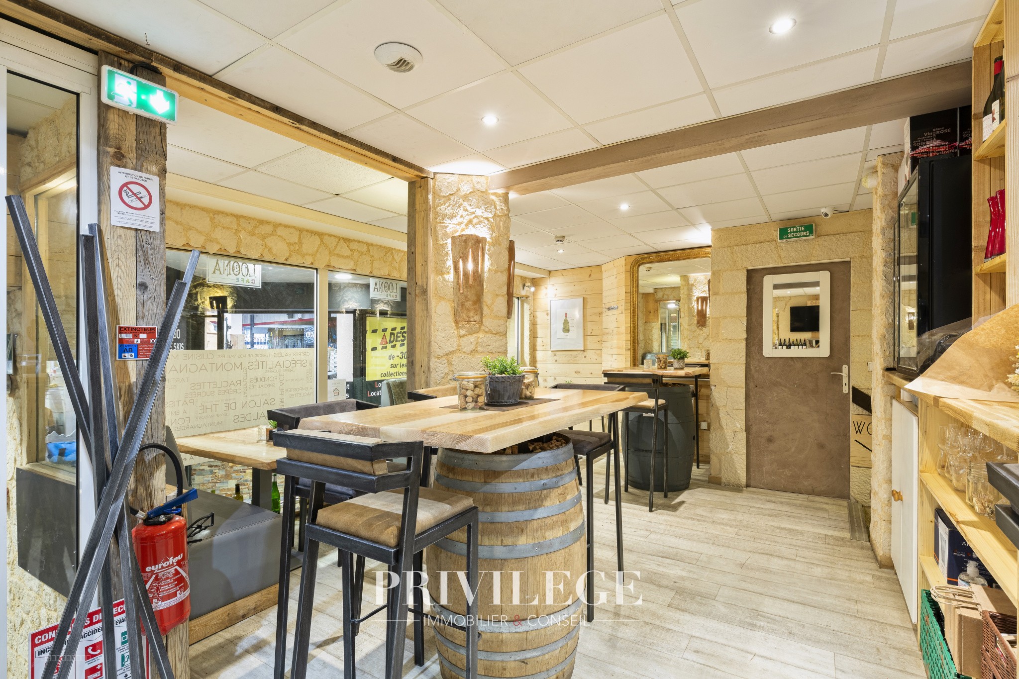 Bar à vin   Salon de thé   crêperie, au cœur d’une des plus belles stations des Alpes du Sud. — photo 6