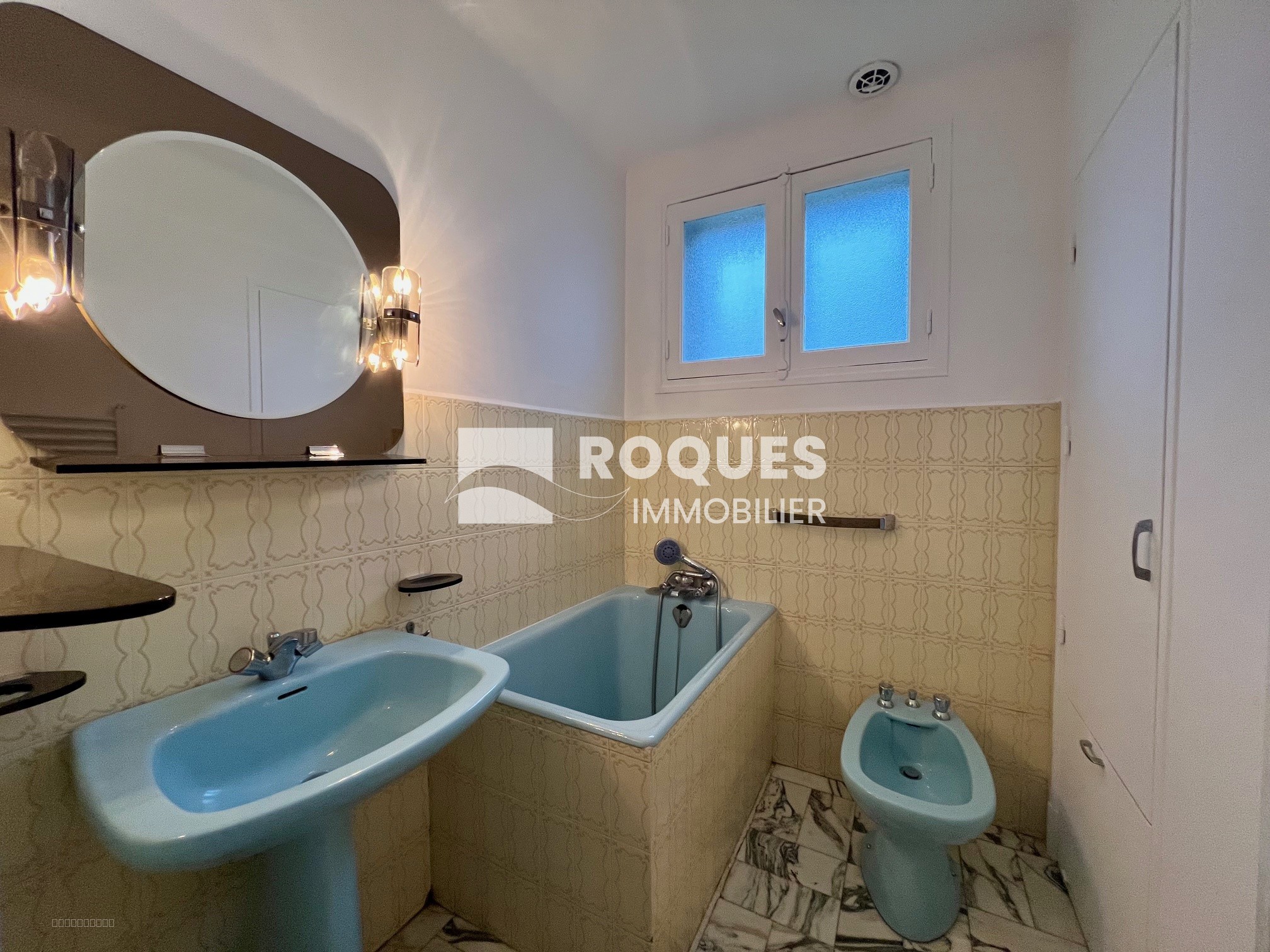 A vendre à Millau une maison T8 avec garage piscine pool house et jardin — photo 12