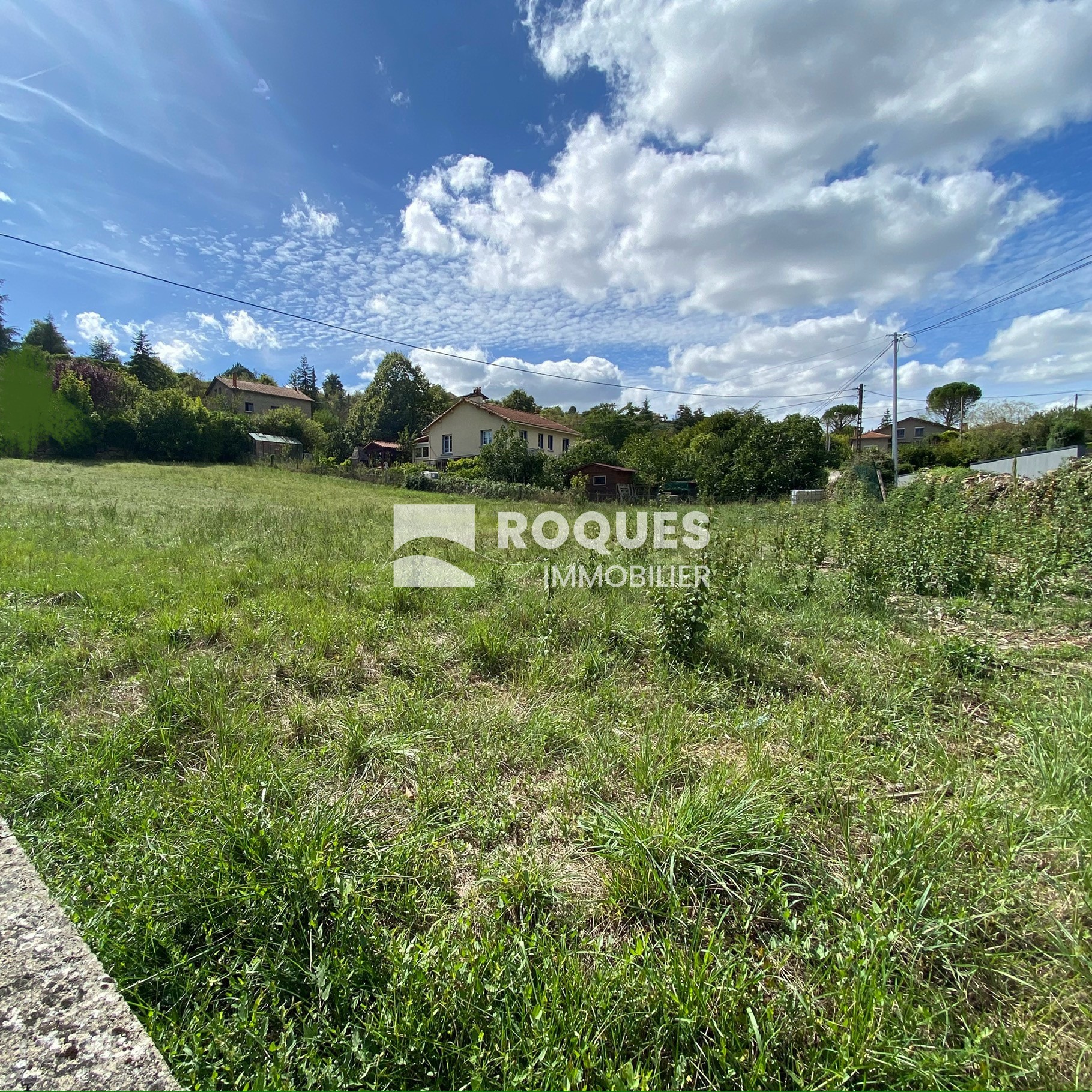 TERRAIN CONSTRUCTIBLE DE 1523 M2 - SECTEUR UDb — photo 2