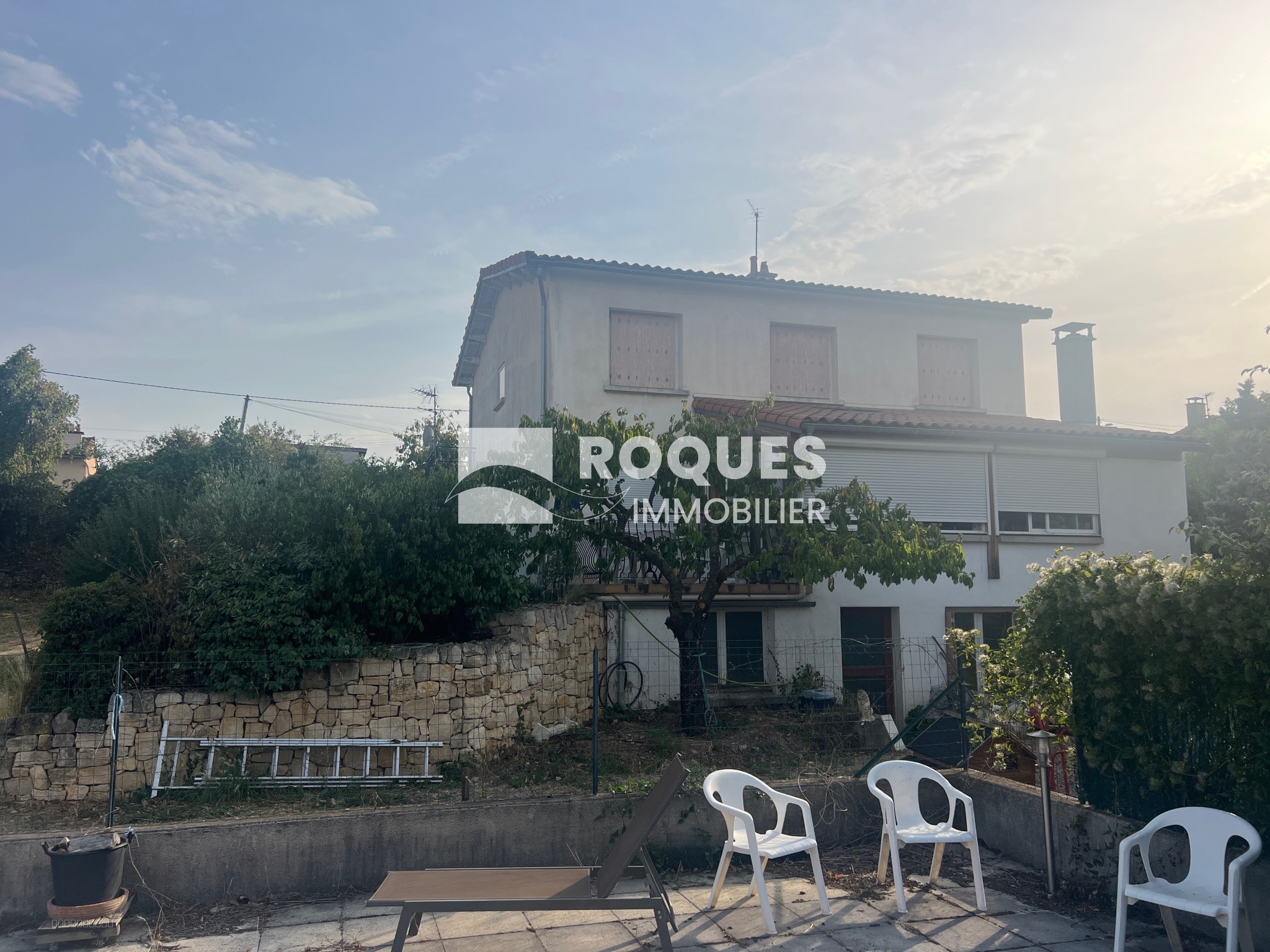 A vendre à Millau une maison T8 avec garage piscine pool house et jardin — photo 6
