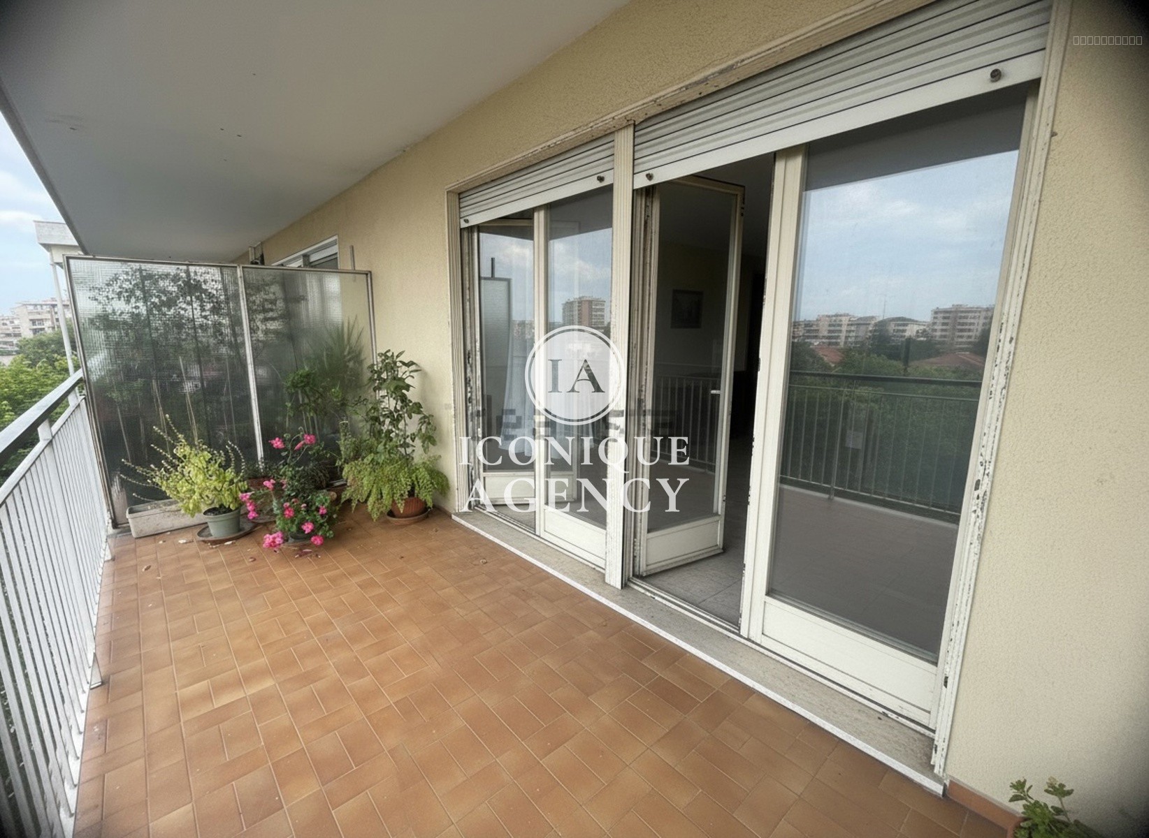 A vendre- Appartement 2 pièces de 47m2 avec place de parking et cave — photo 3