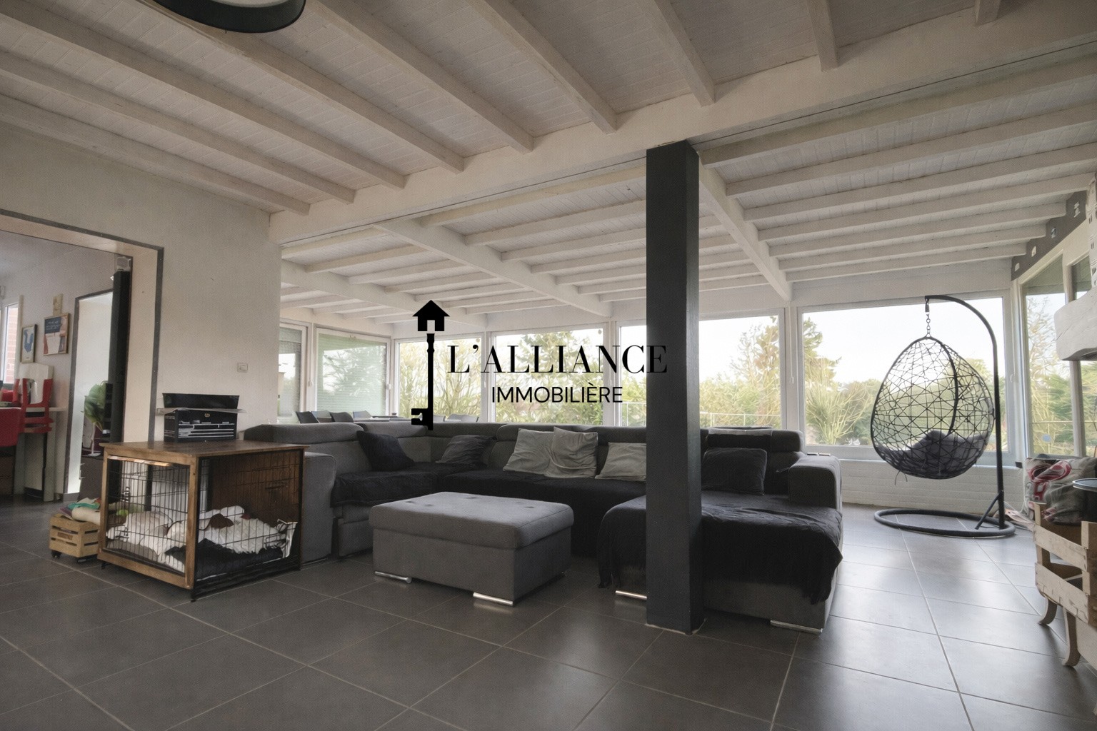Belle maison de plain-pied de 170 m2   5 chambres   Grand jardin et dépendances   Proche commodités — photo 2