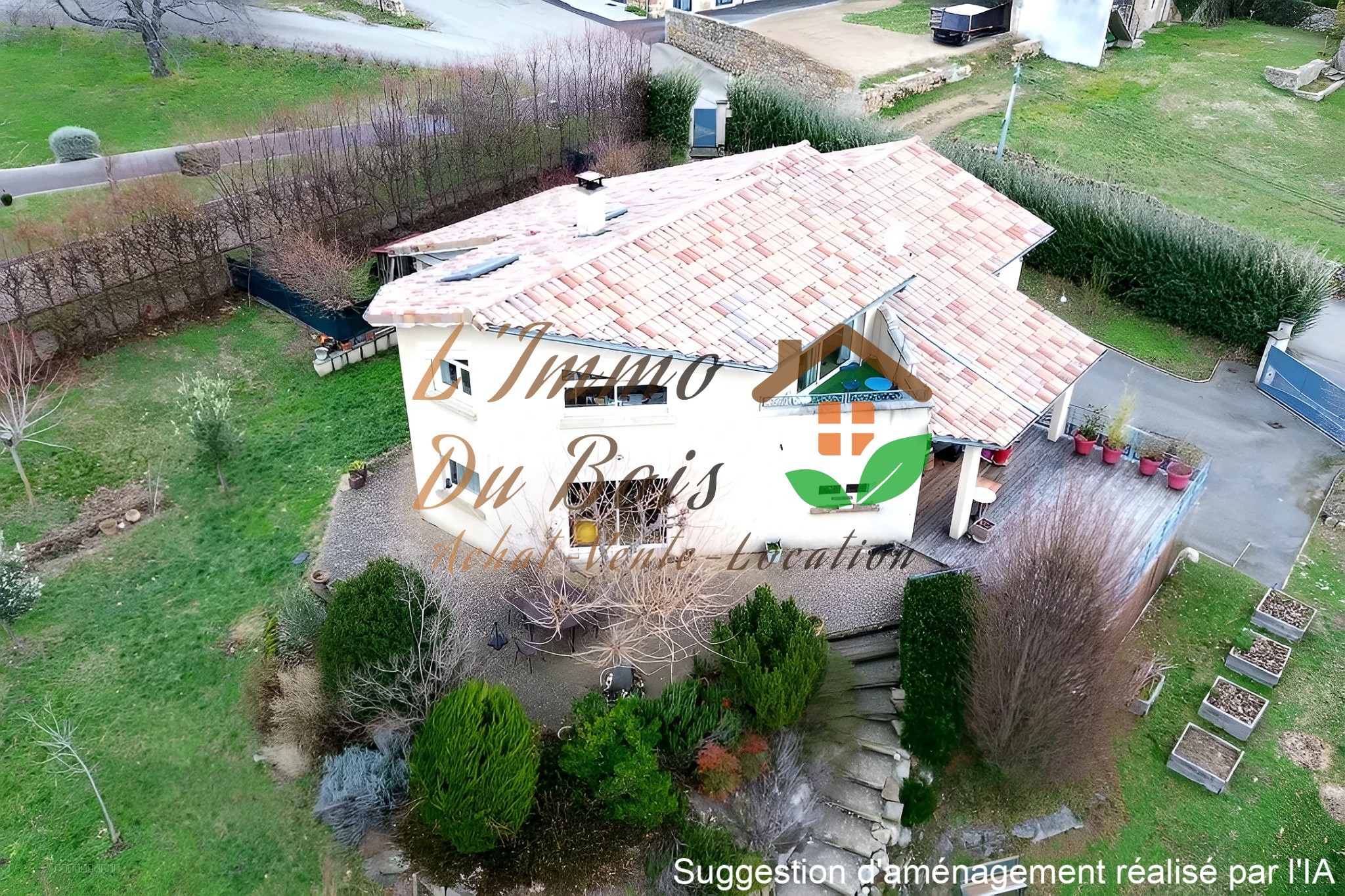 Maison avec jardin, piscine et sous-sol complet — photo 2