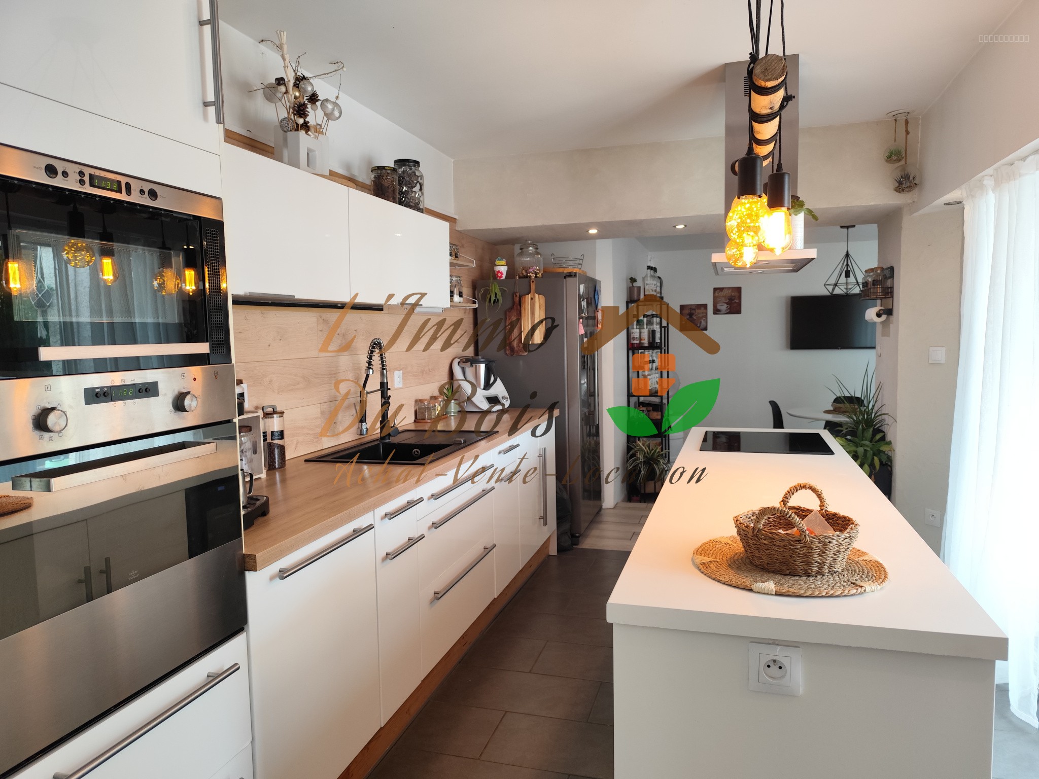Maison individuelle avec jardin arboré et piscine — photo 3