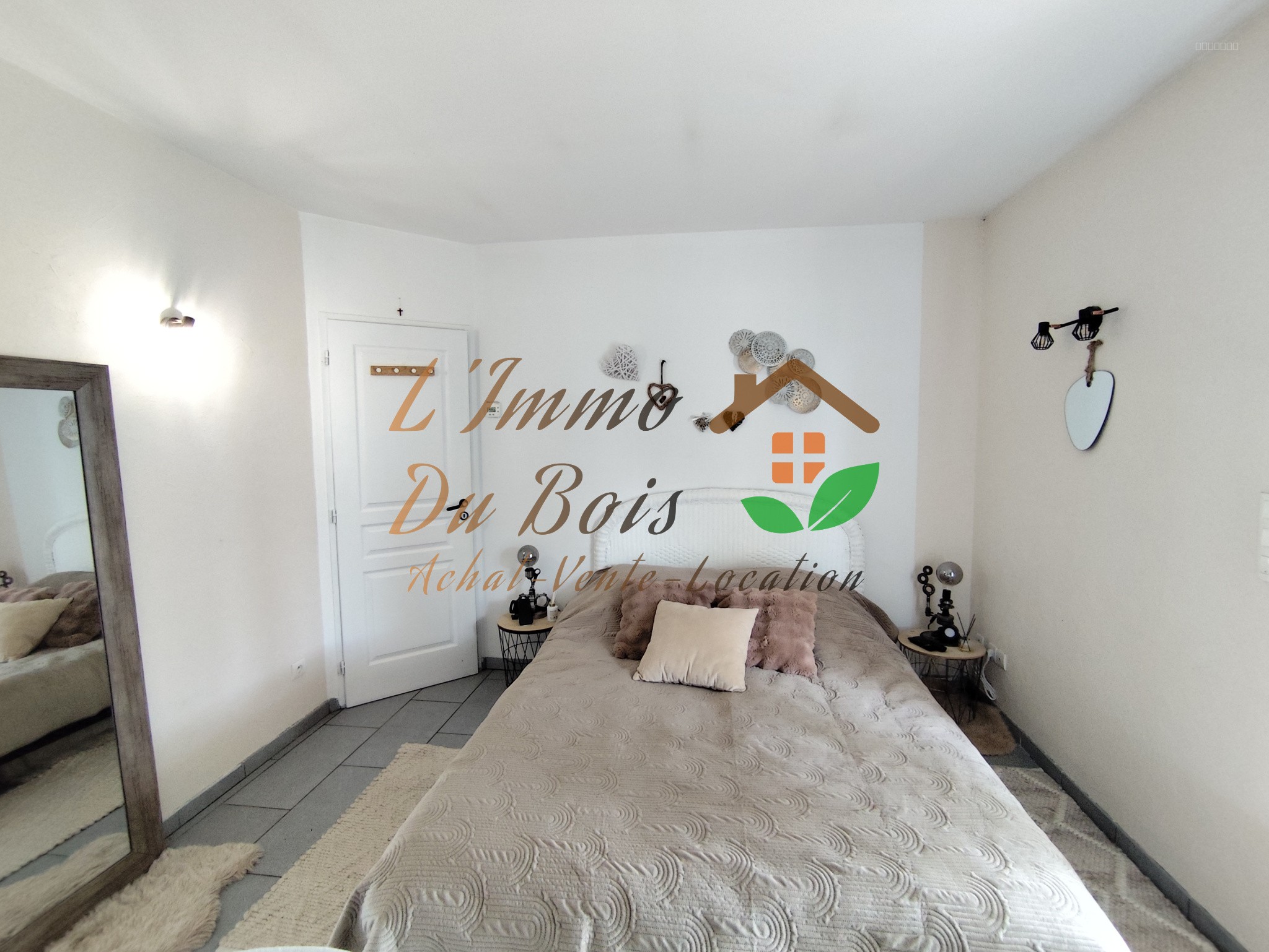 Maison individuelle avec jardin arboré et piscine — photo 7