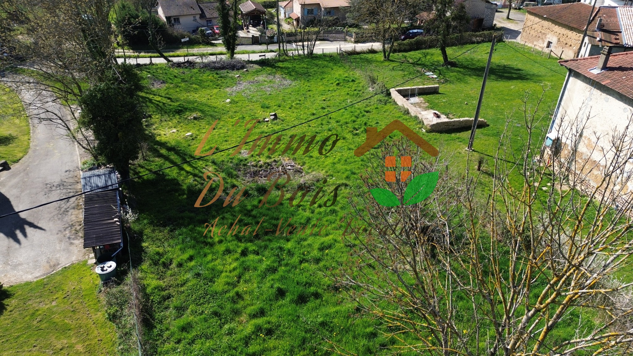 Terrain constructible de 1035m2 non viabilisé — photo 3